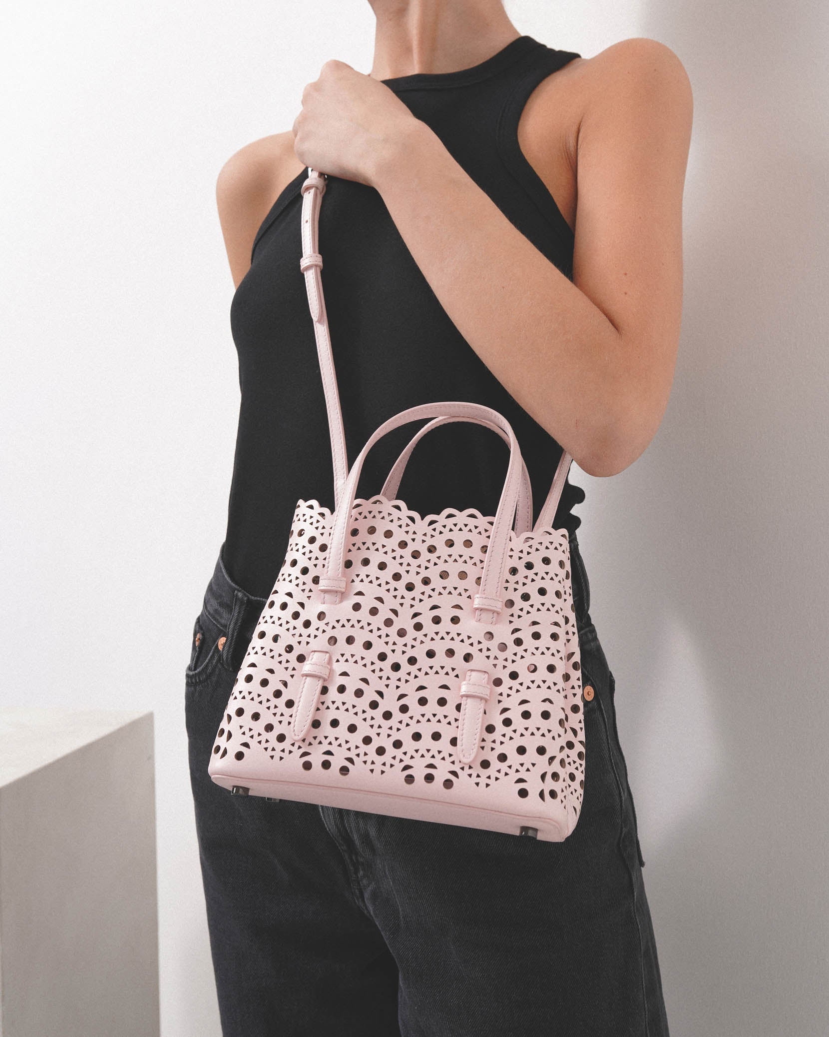 Mina 20 vienne vague pink tote bag