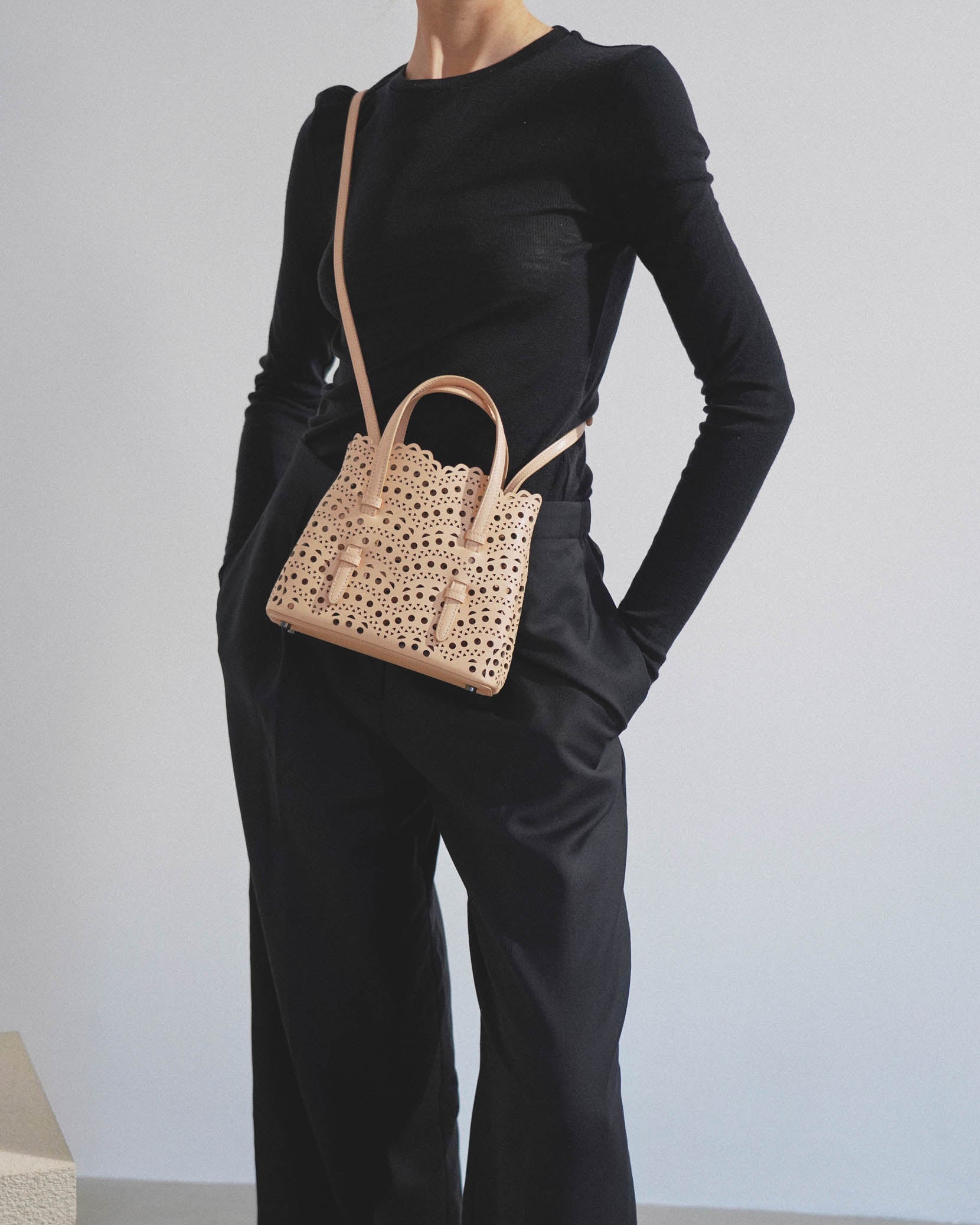 Mina 20 vienne vague beige leather tote bag