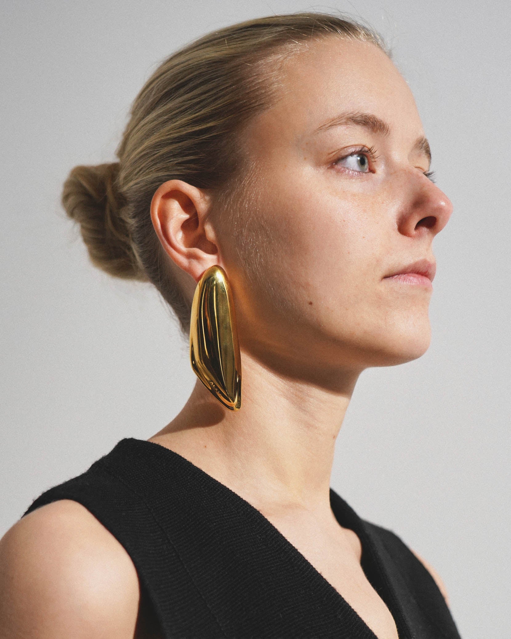 Bombe gold earrings