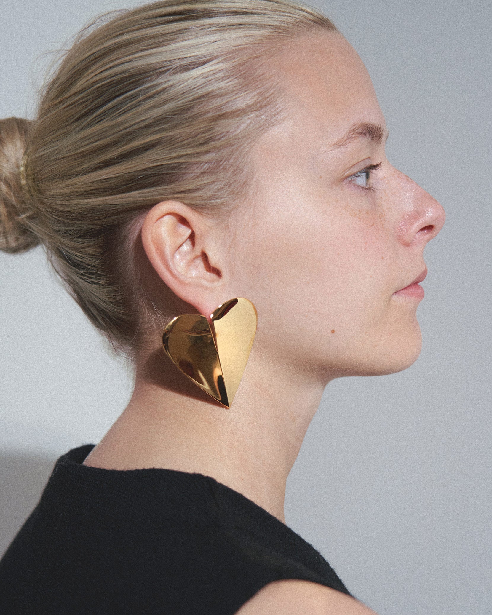 Le Coeur L torn earrings
