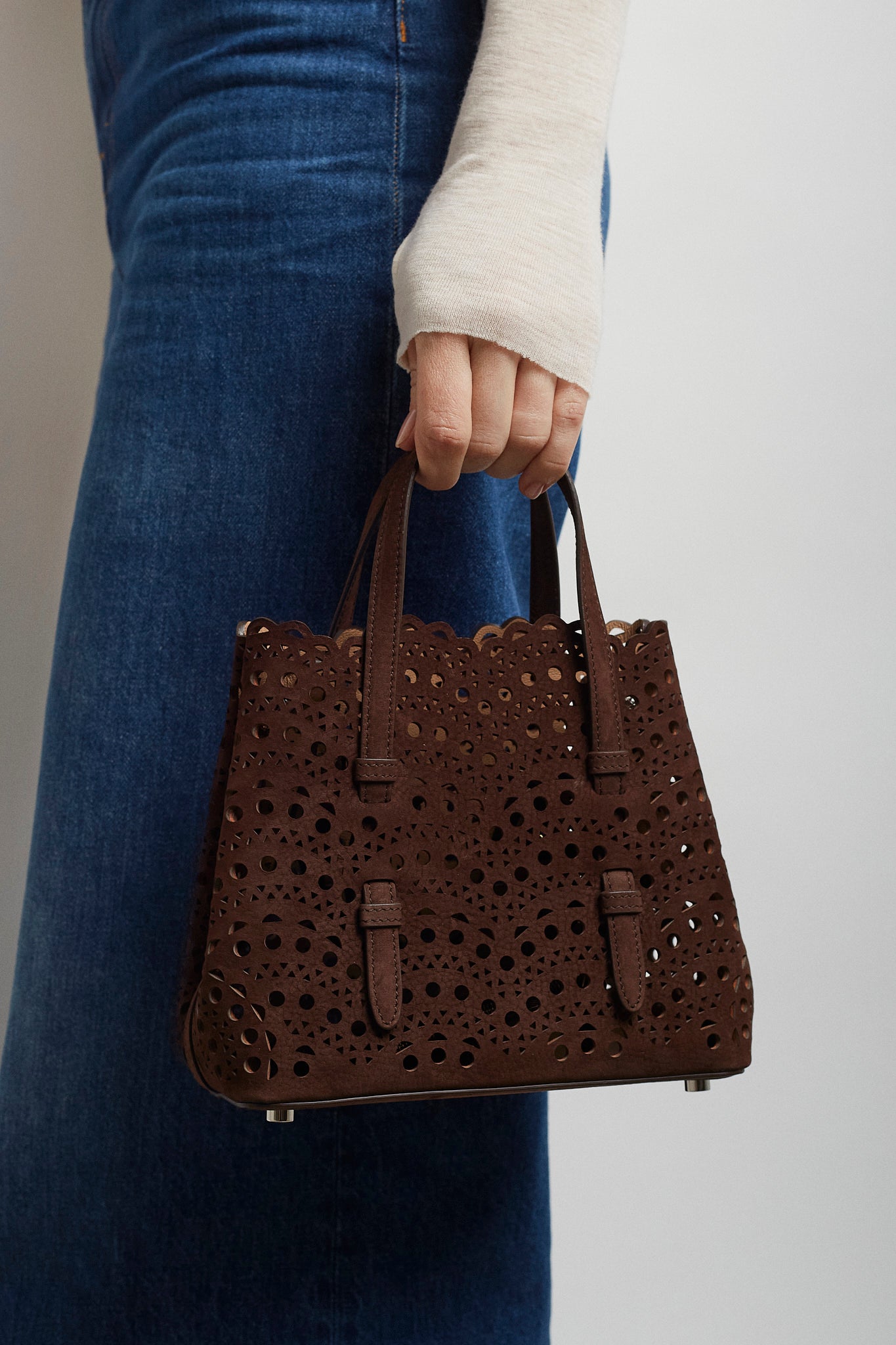Mina 20 vienne vague dark brown nubuck tote bag