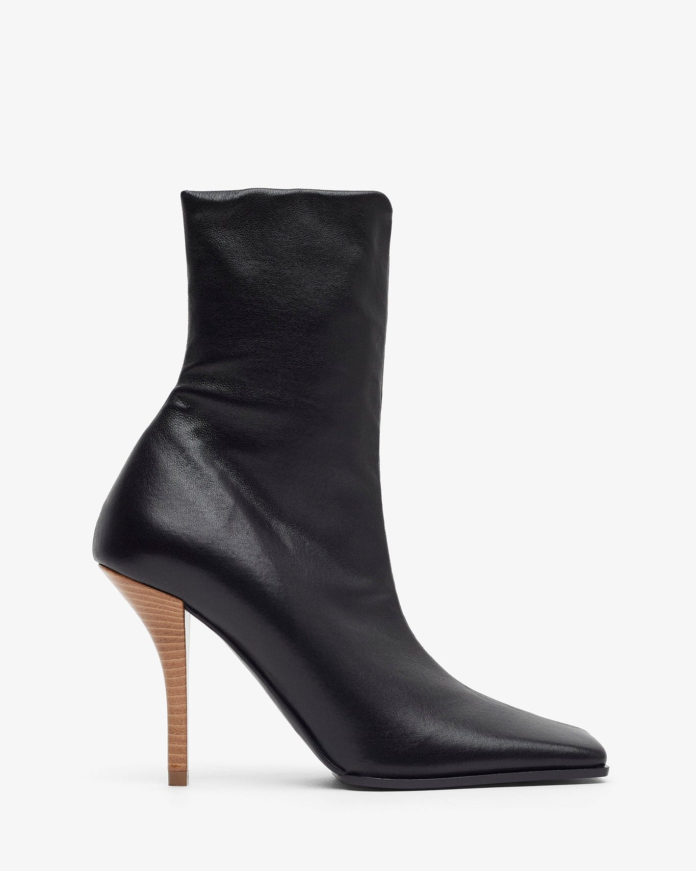Black 90 leather ankle boots
