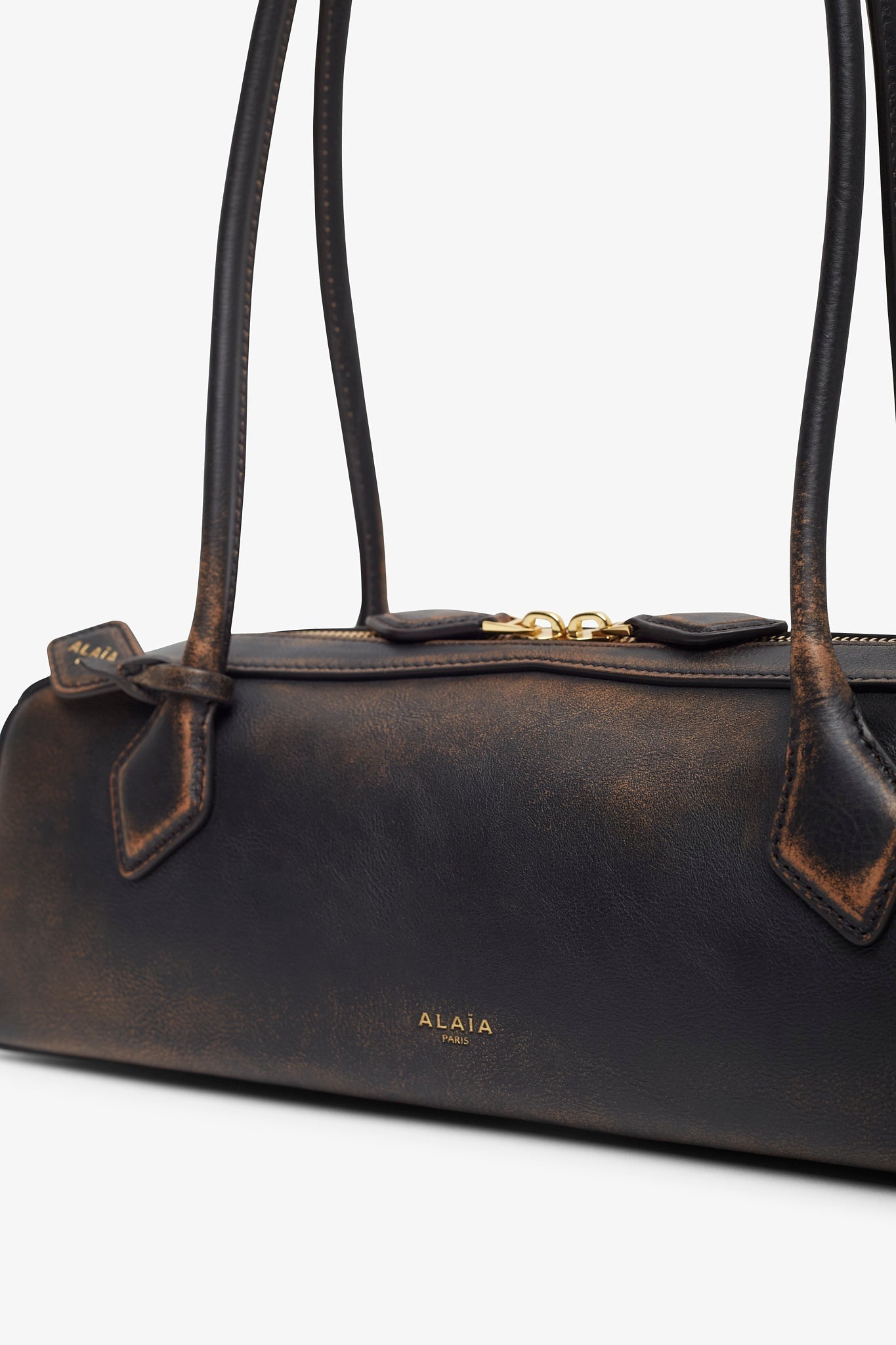 Le Teckel Medium ebony black bag