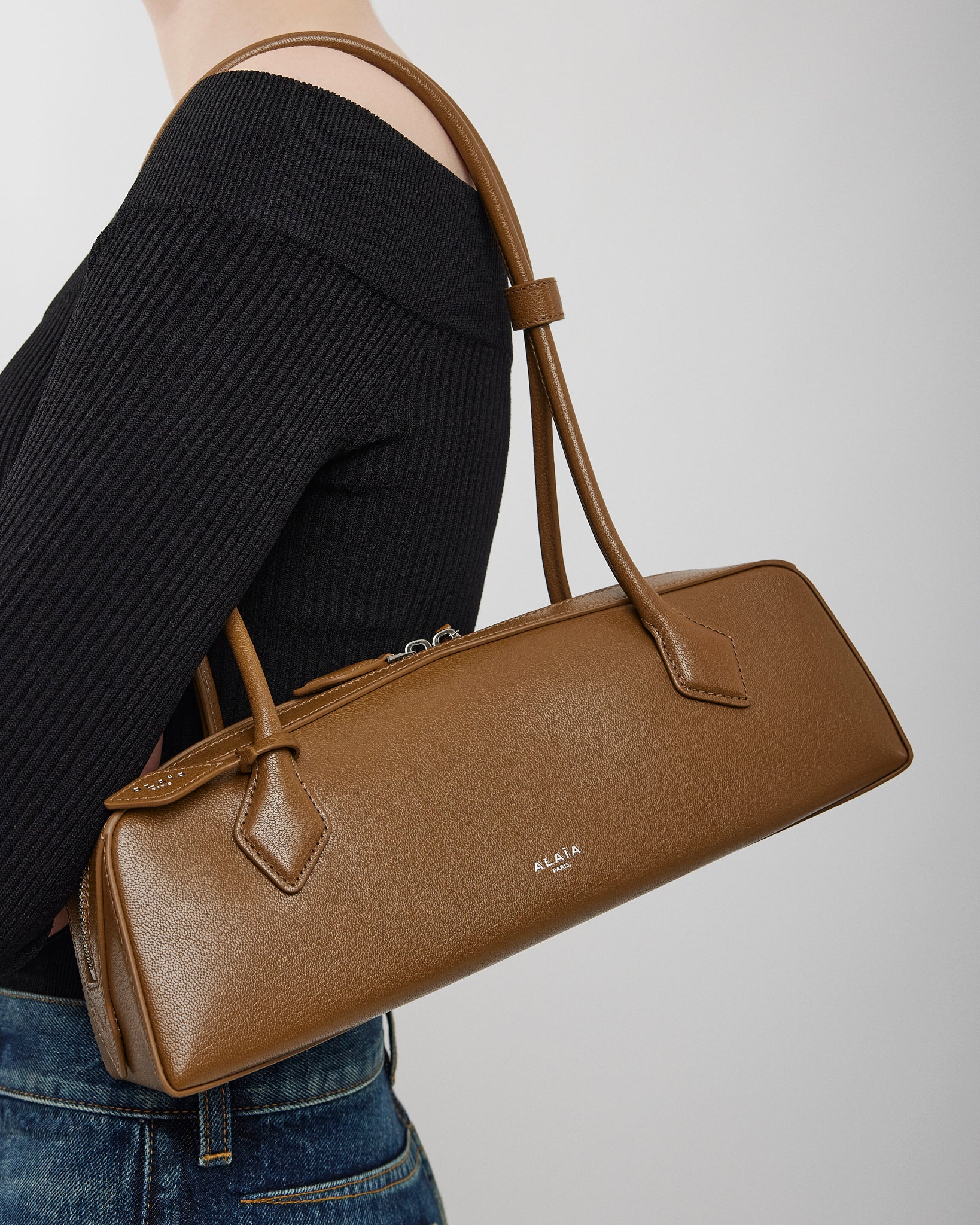Le Teckel Medium khaki green bag
