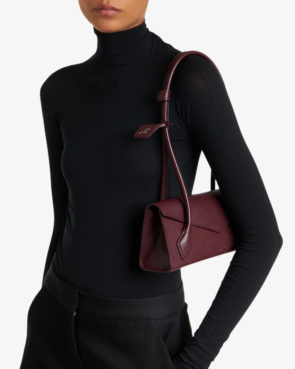 Le teckel flap small leather bag
