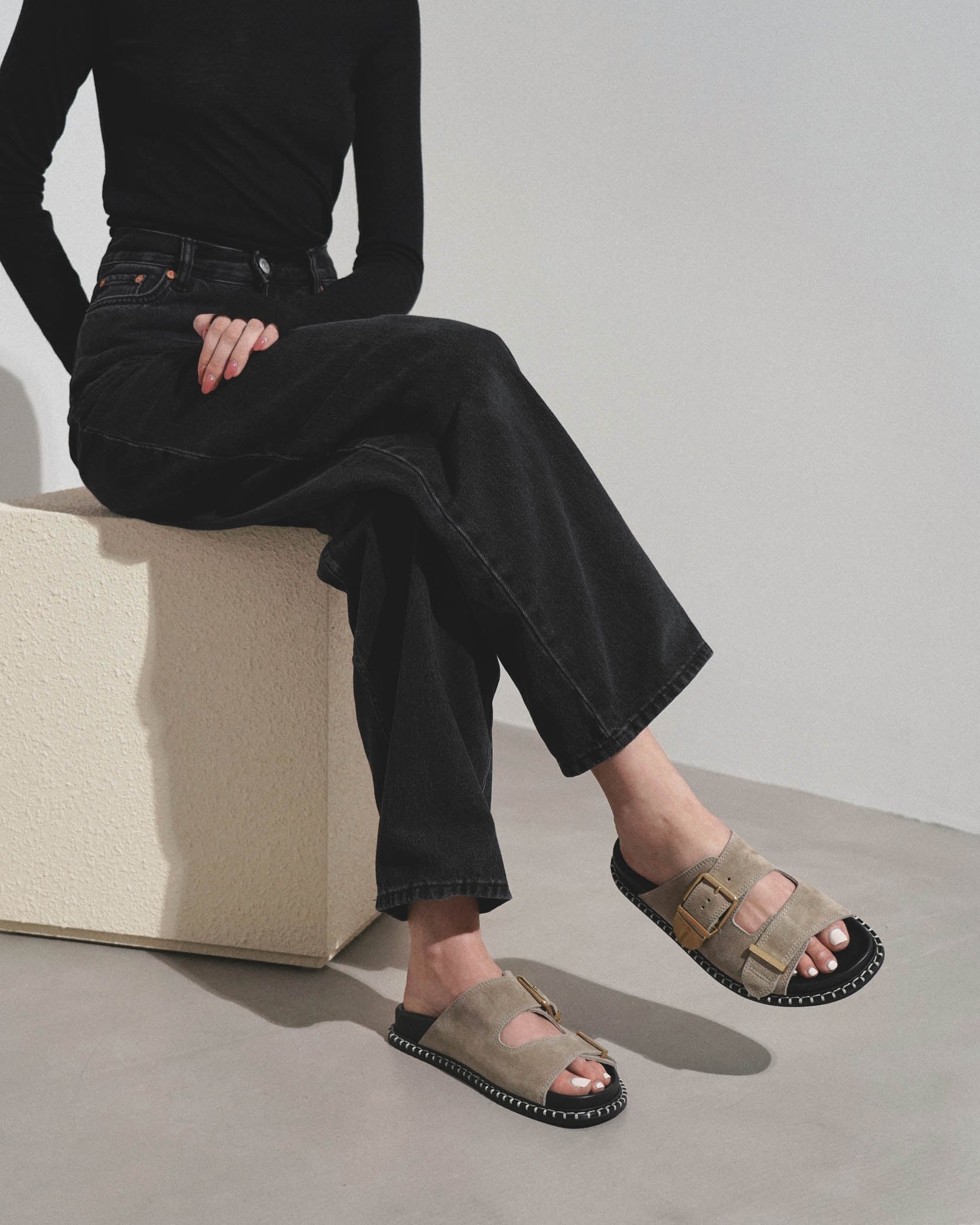 Rebecca dark beige suede flats