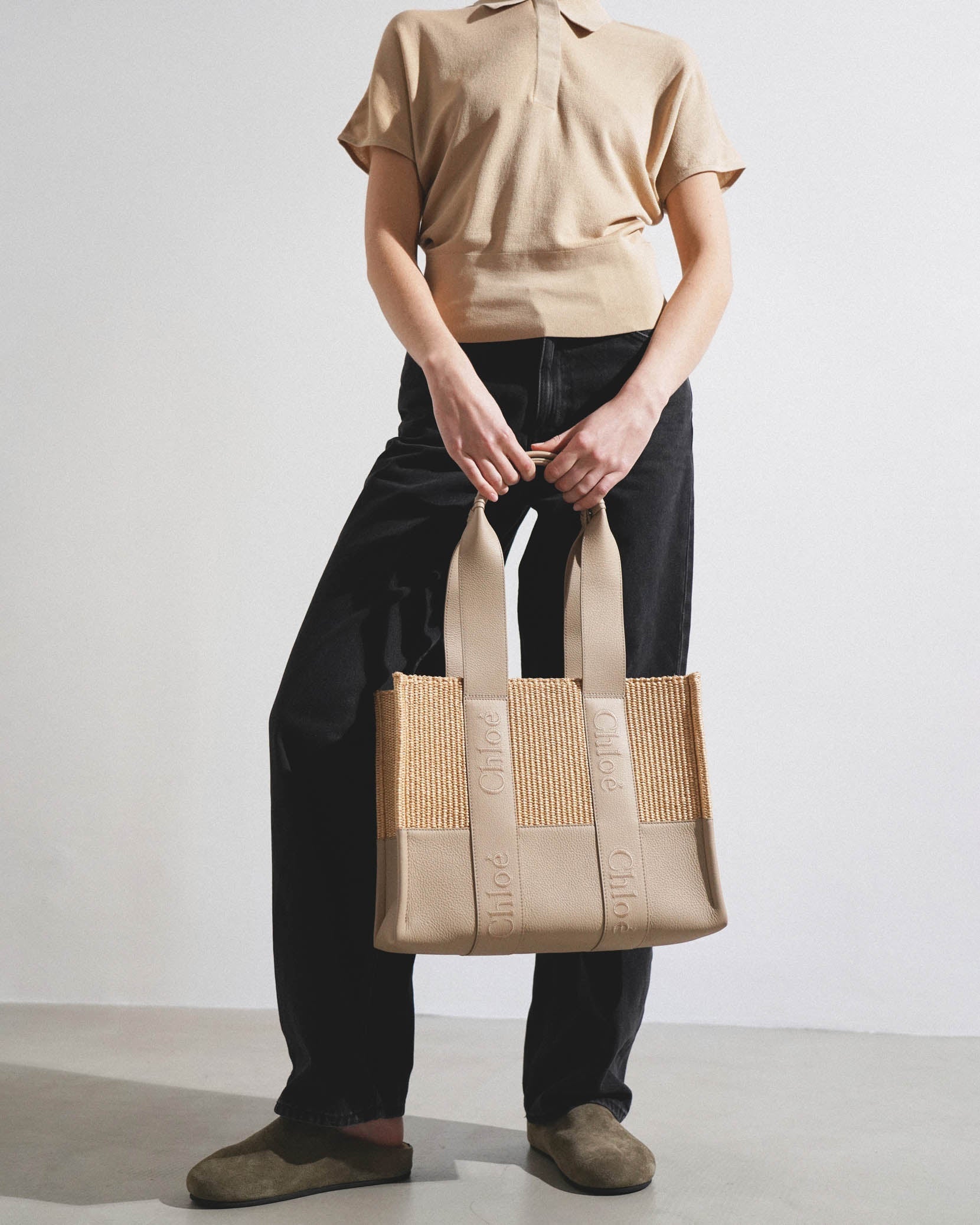 Woody medium beige leather bag