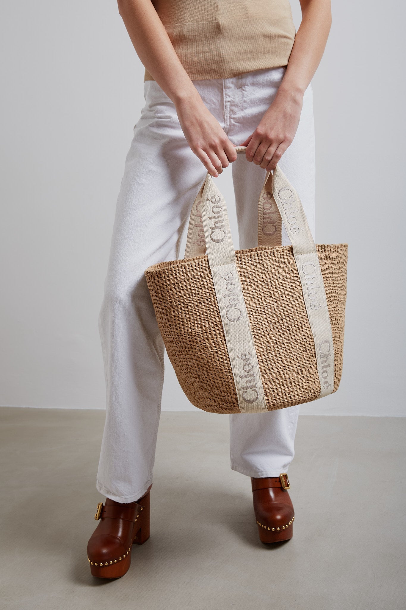 Woody raffia wild grey tote bag