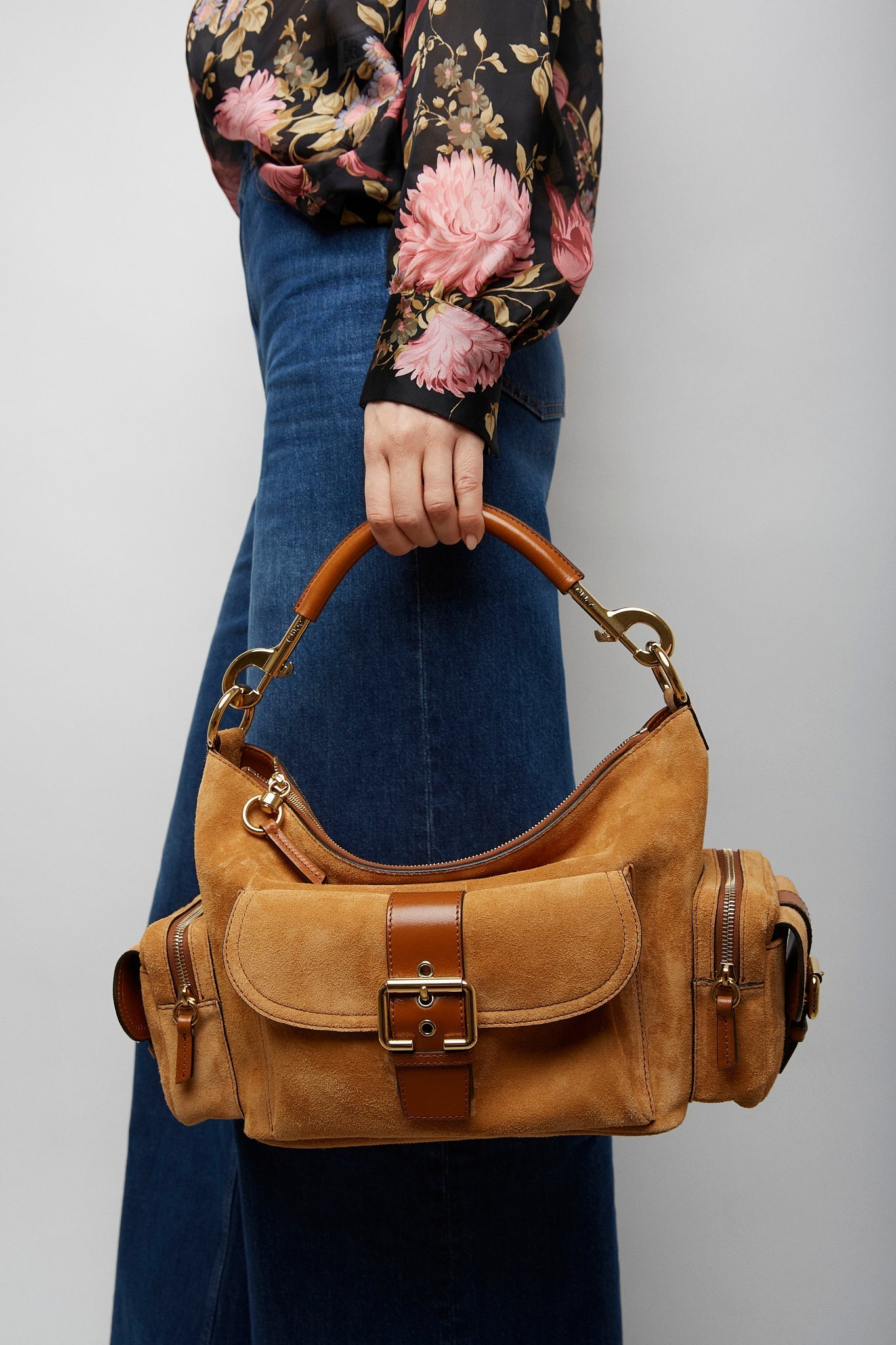 Camera tan bag