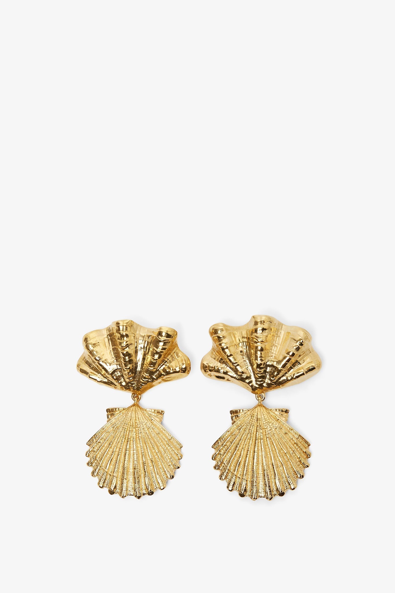 Shells earrings in vintage gold