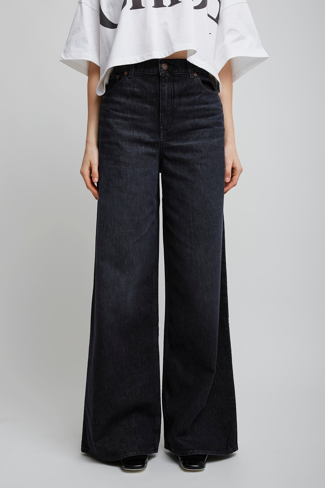 High rise dark jeans