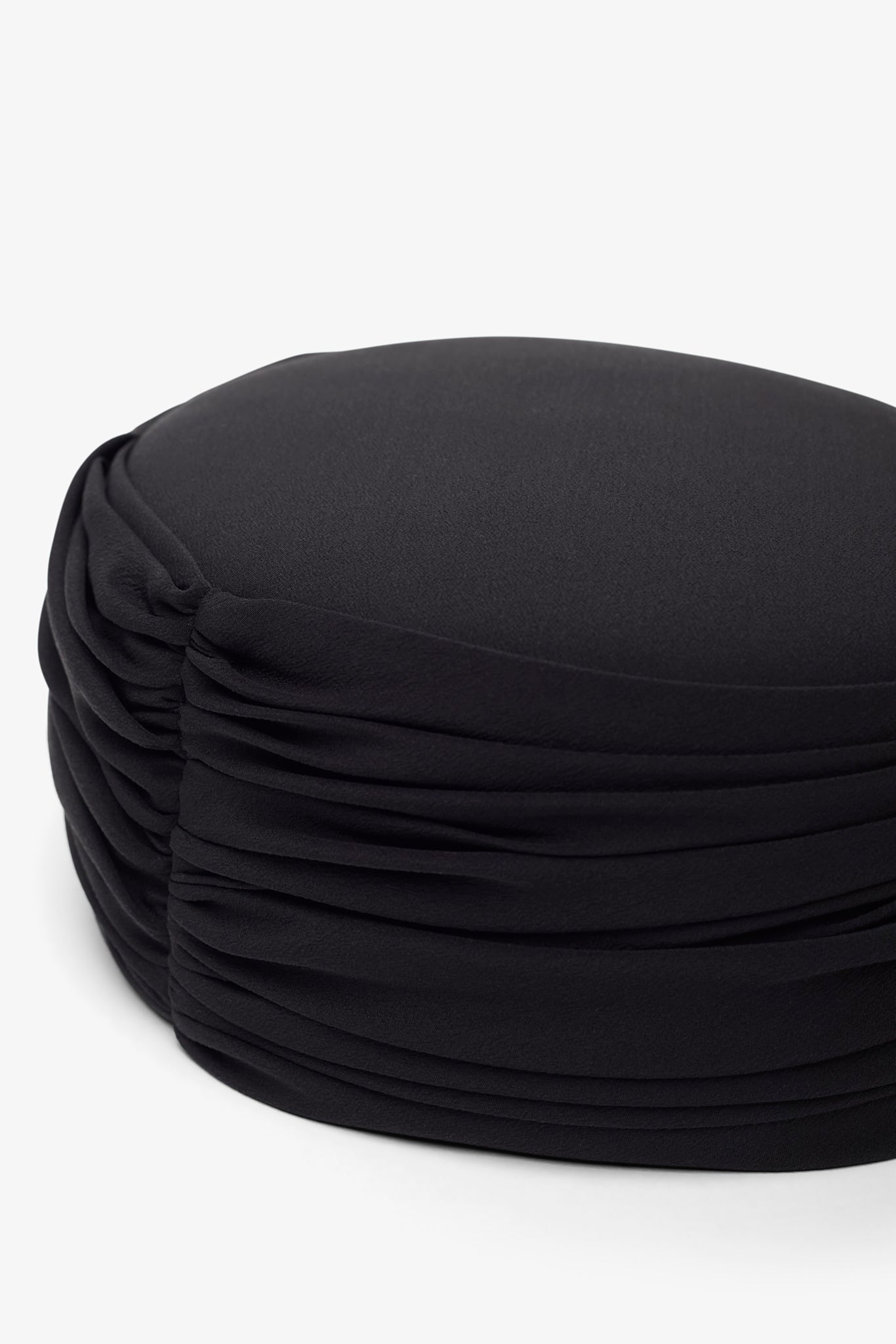 Chloe black toque