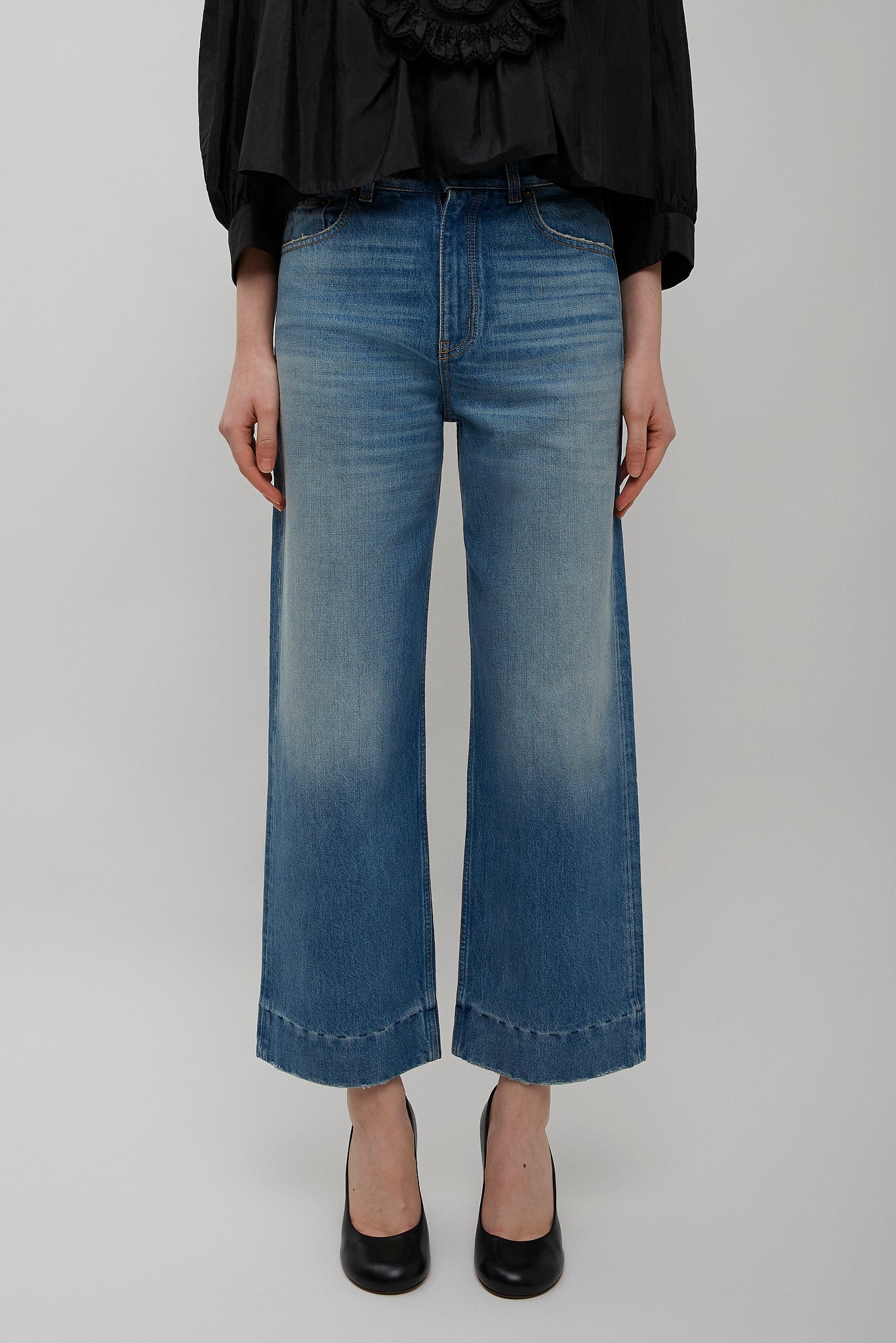 Dream blue washed denim jeans