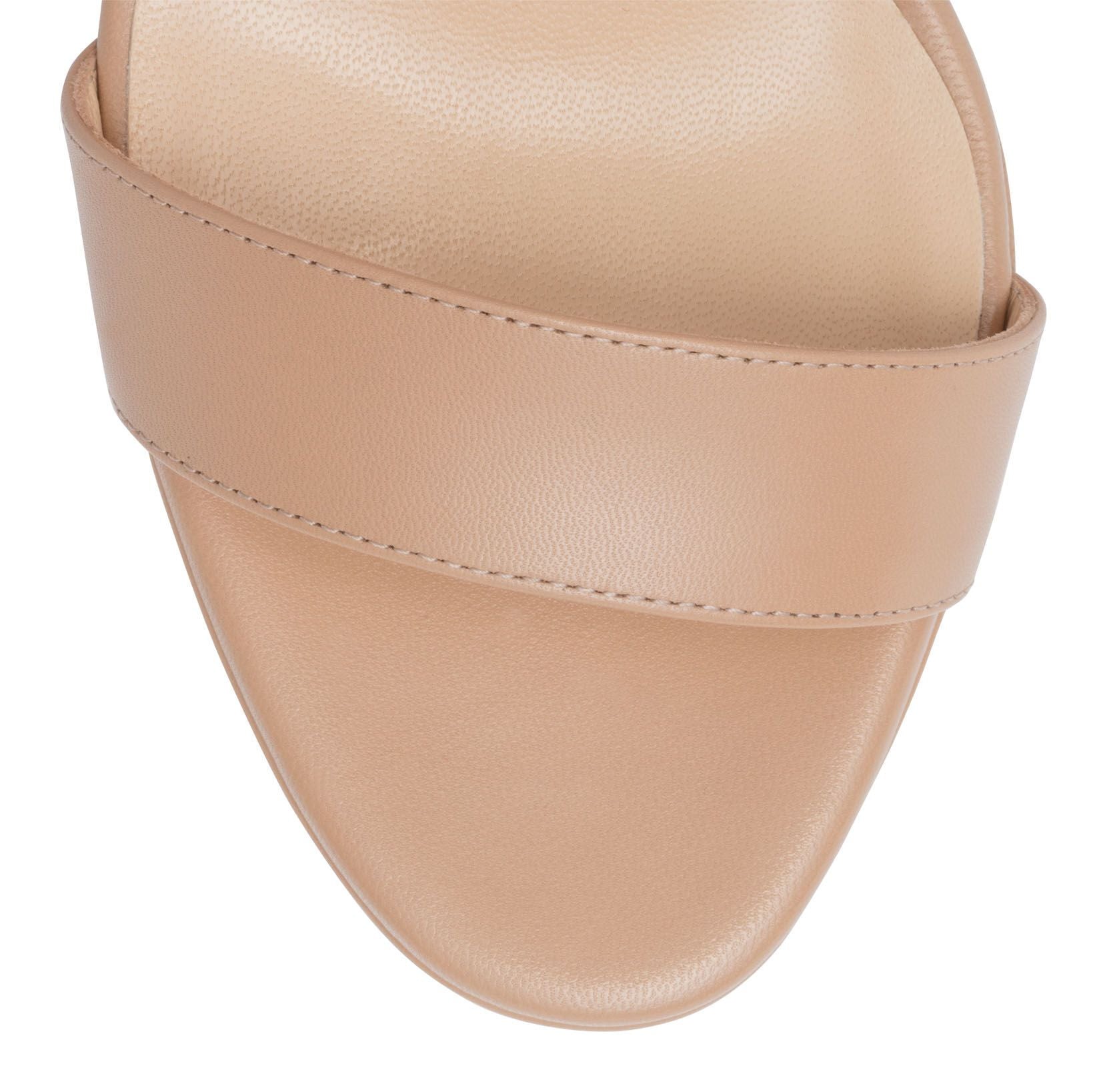 Choca 100 beige leather stud sandals