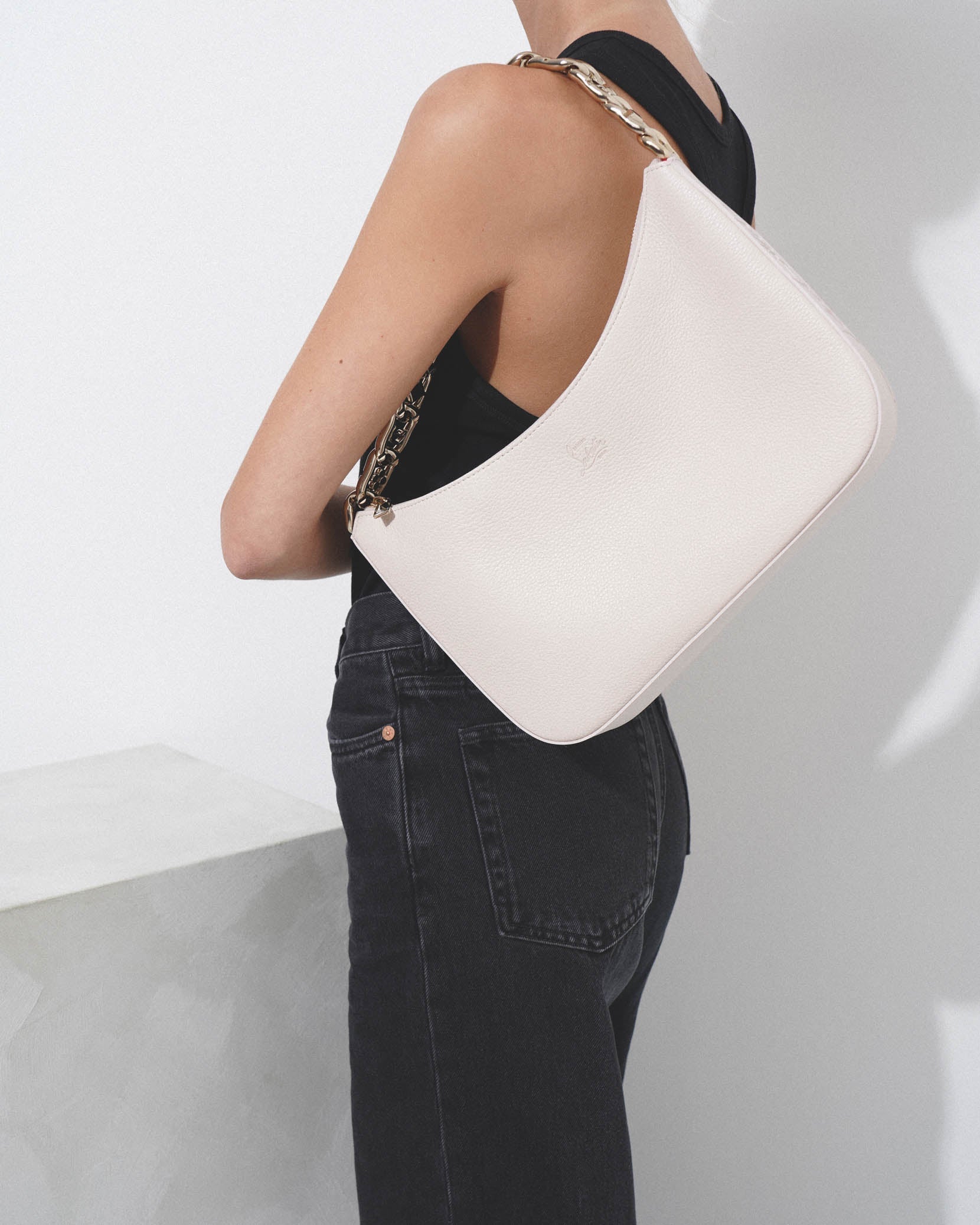 Loubila Chain ivory large shoulder bag