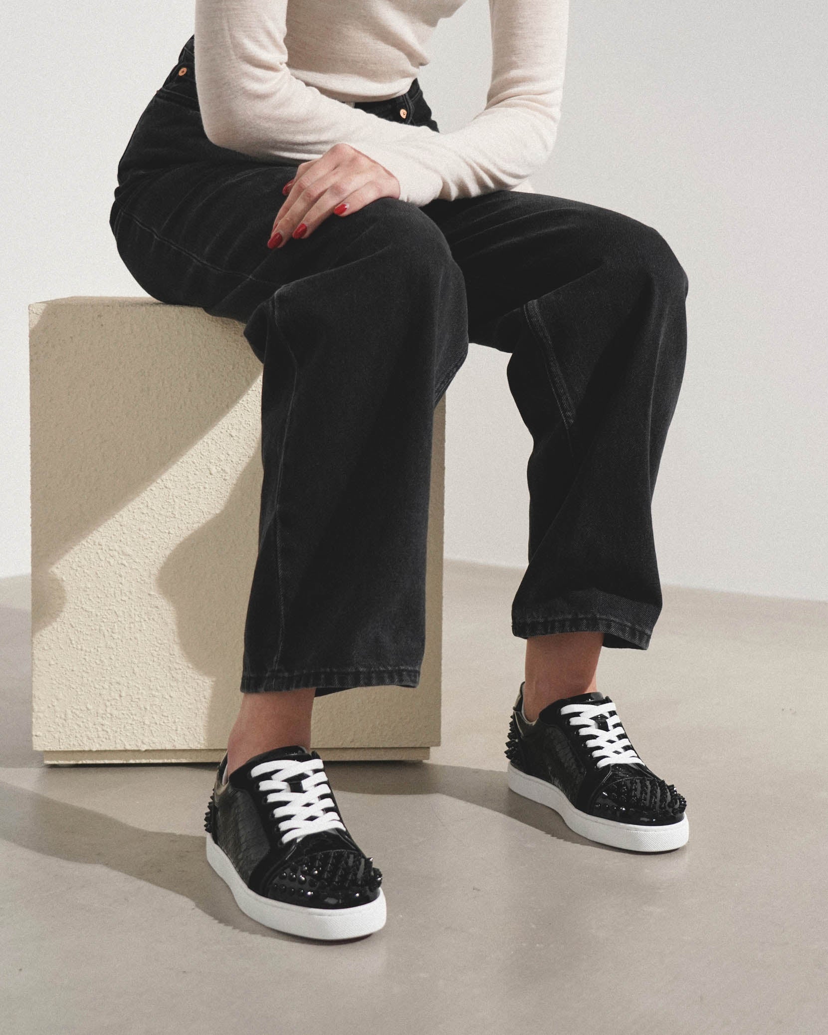 Vieira 2 orlato black patent sneakers
