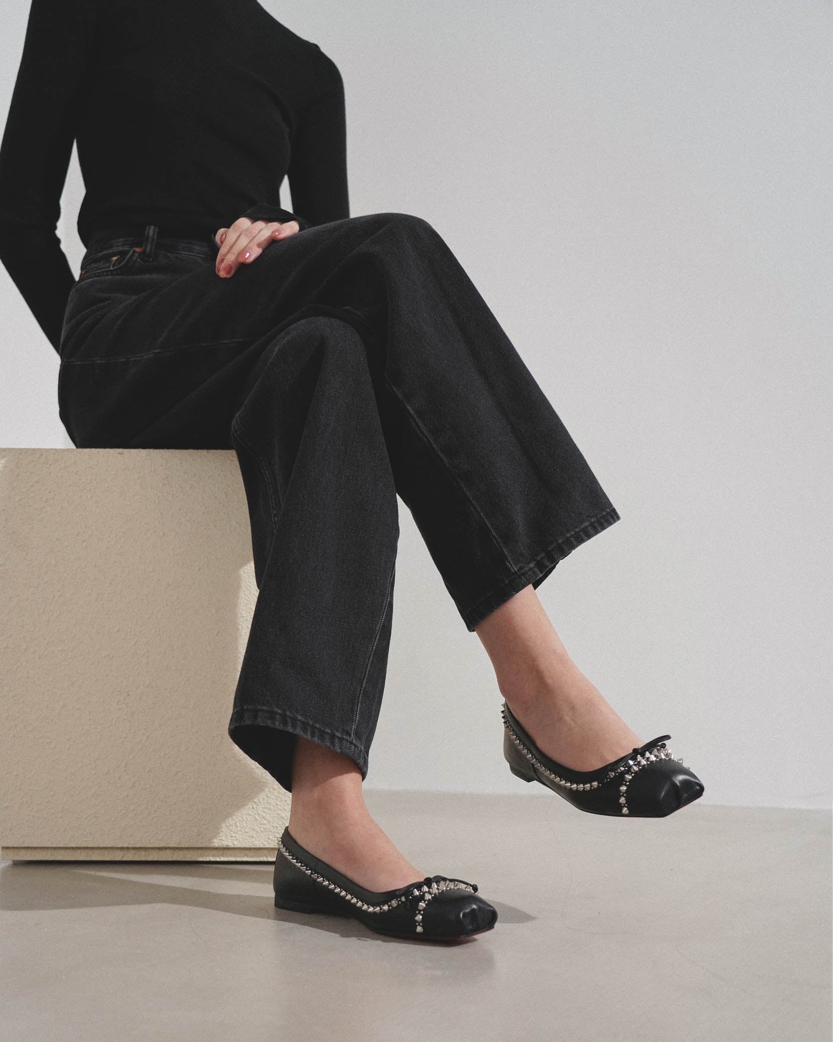 Mamadrague black leather spikes flats