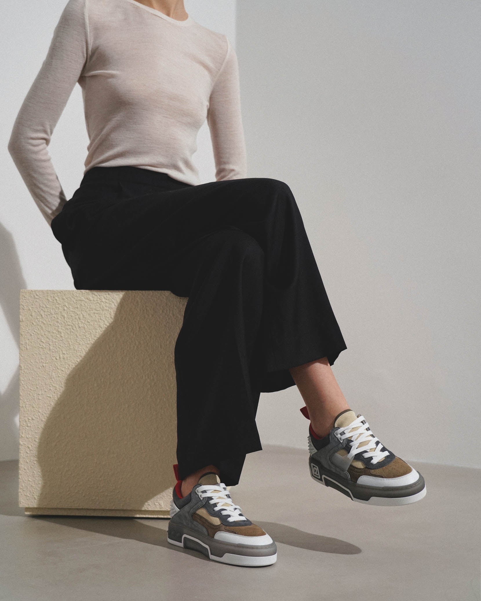 Astroloubi grey suede sneakers