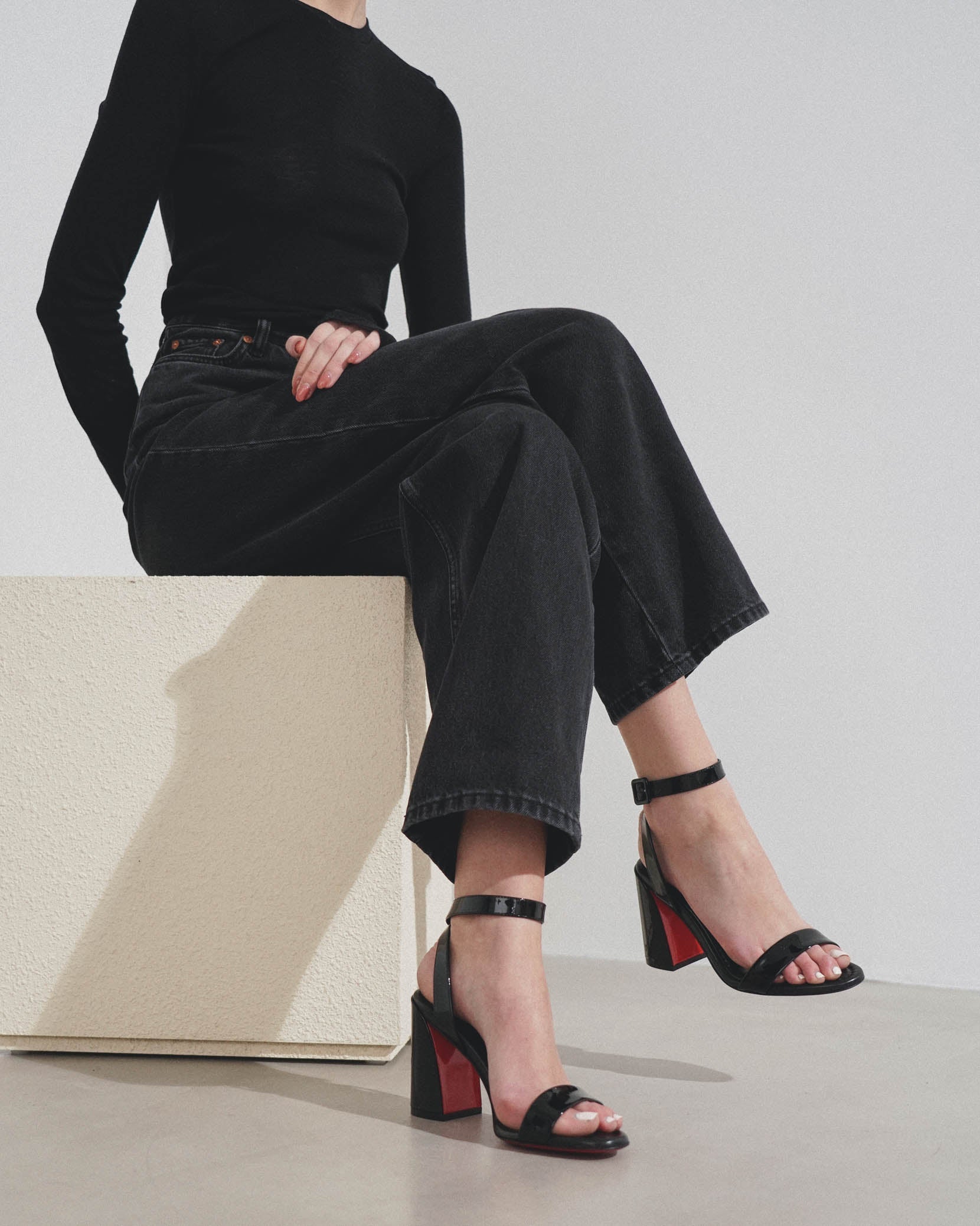 Miss Sabina 85 black patent sandals