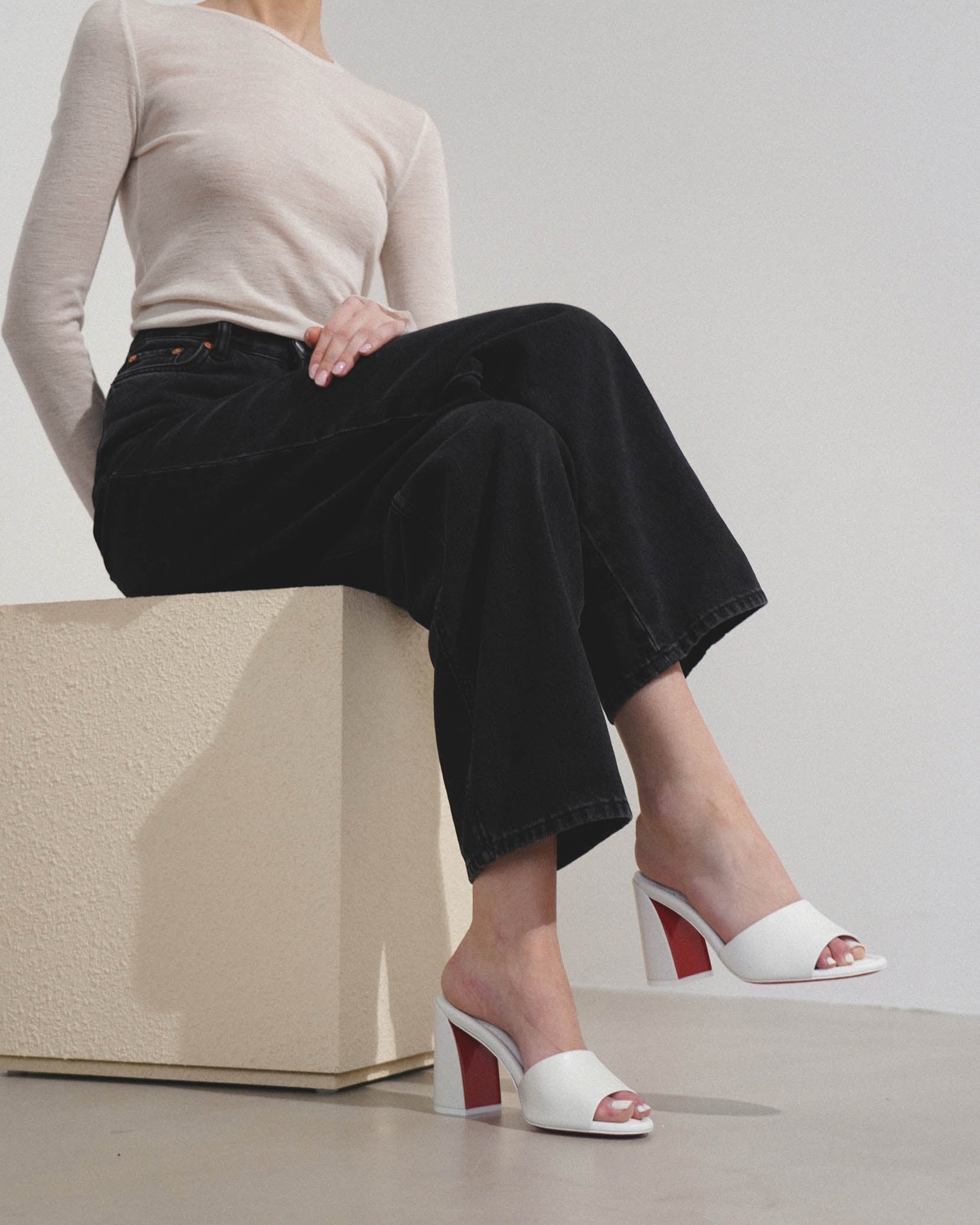 Jane 85 white leather mules