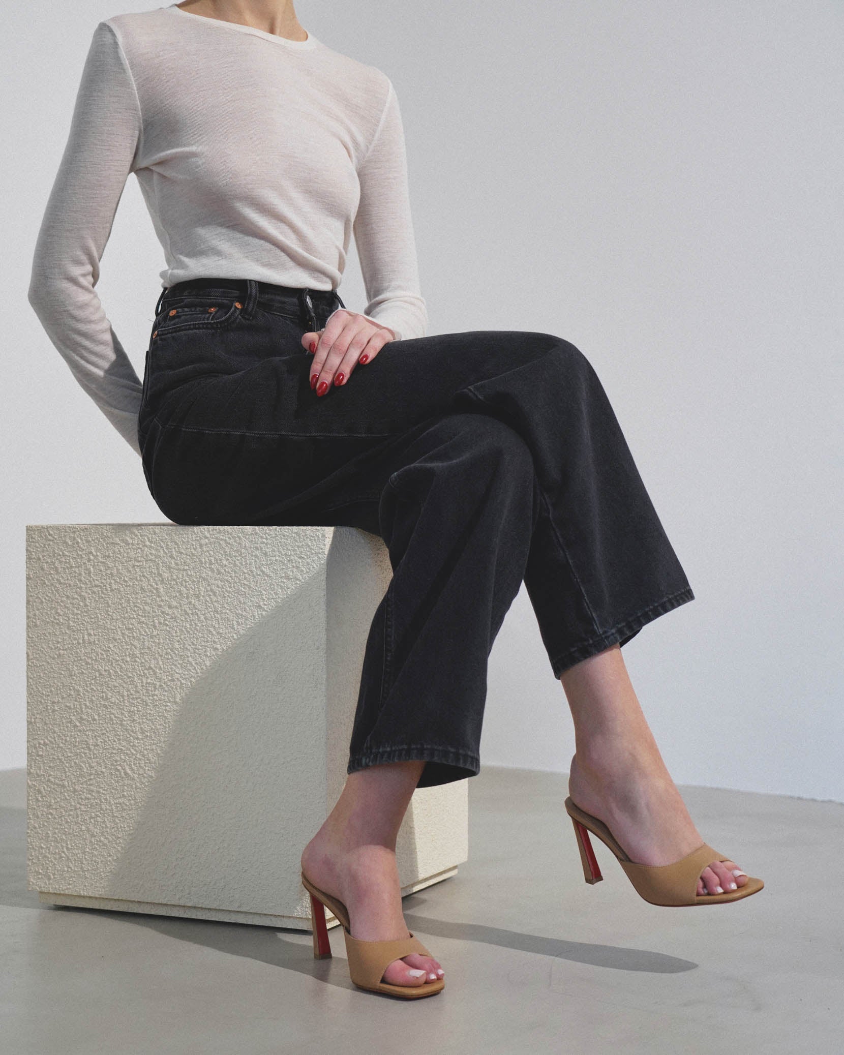 Condora 85 beige leather mules