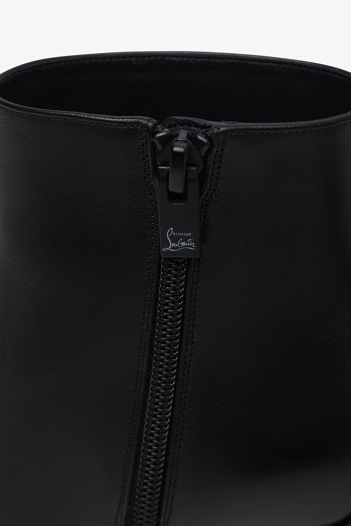 Turela 85 black leather boots