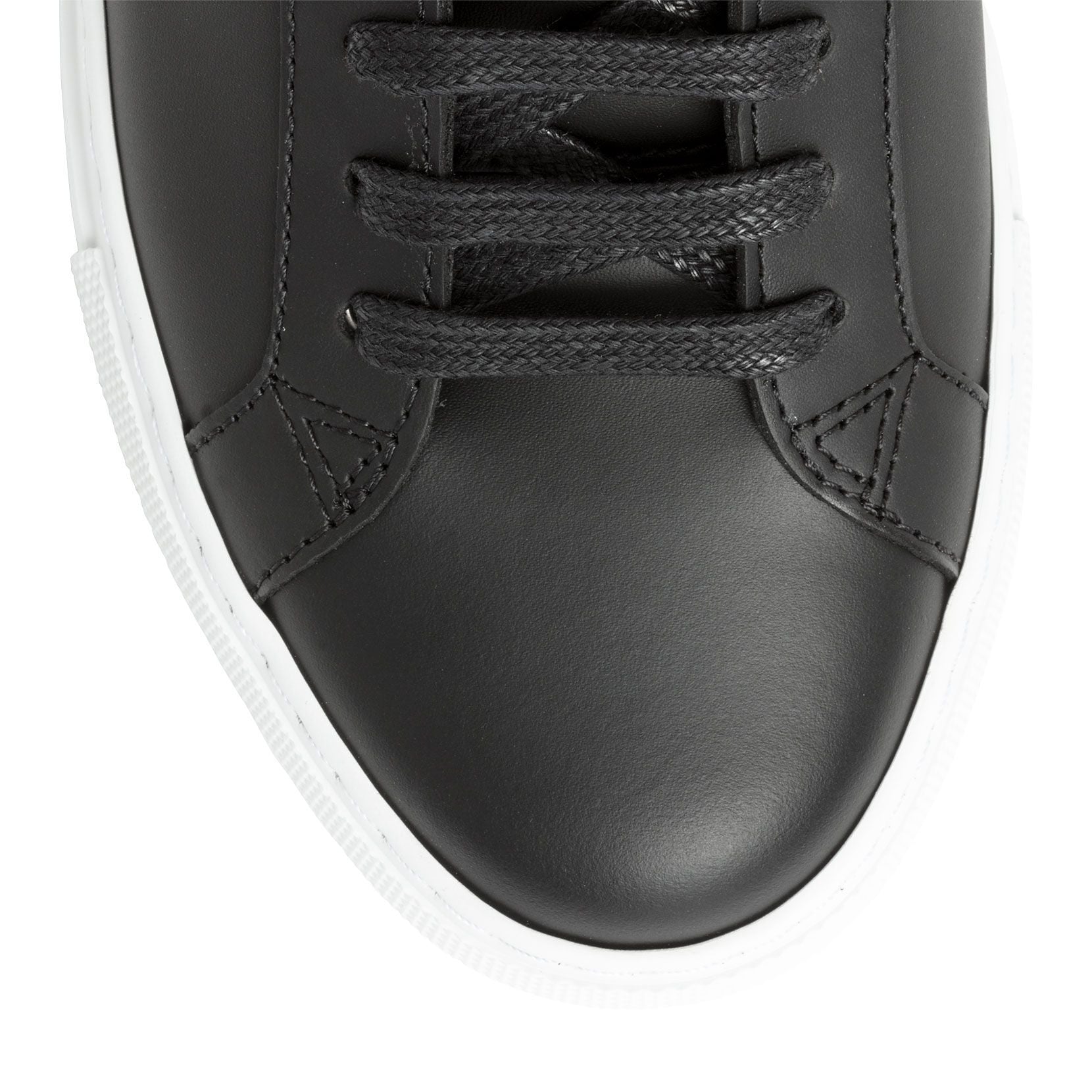 Urban street black low sneakers