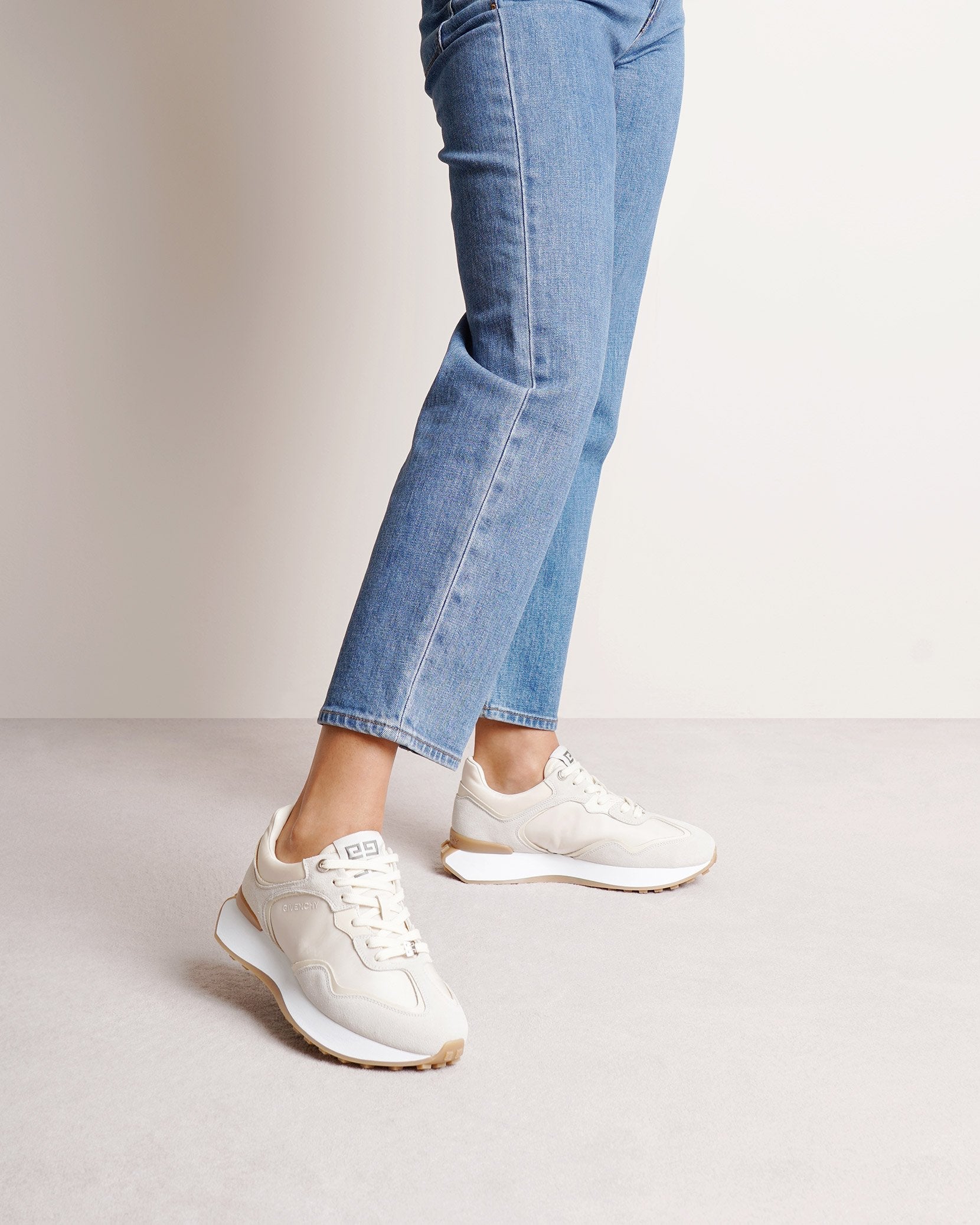 Giv runner off white sneakers