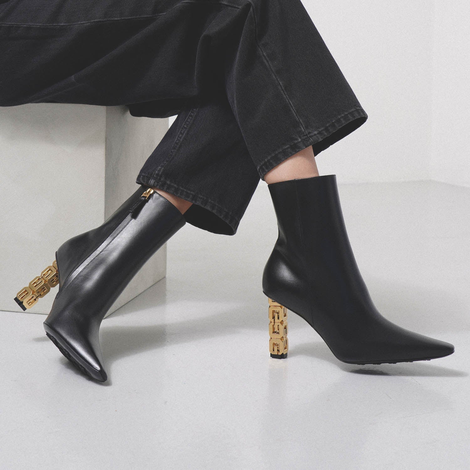 hover