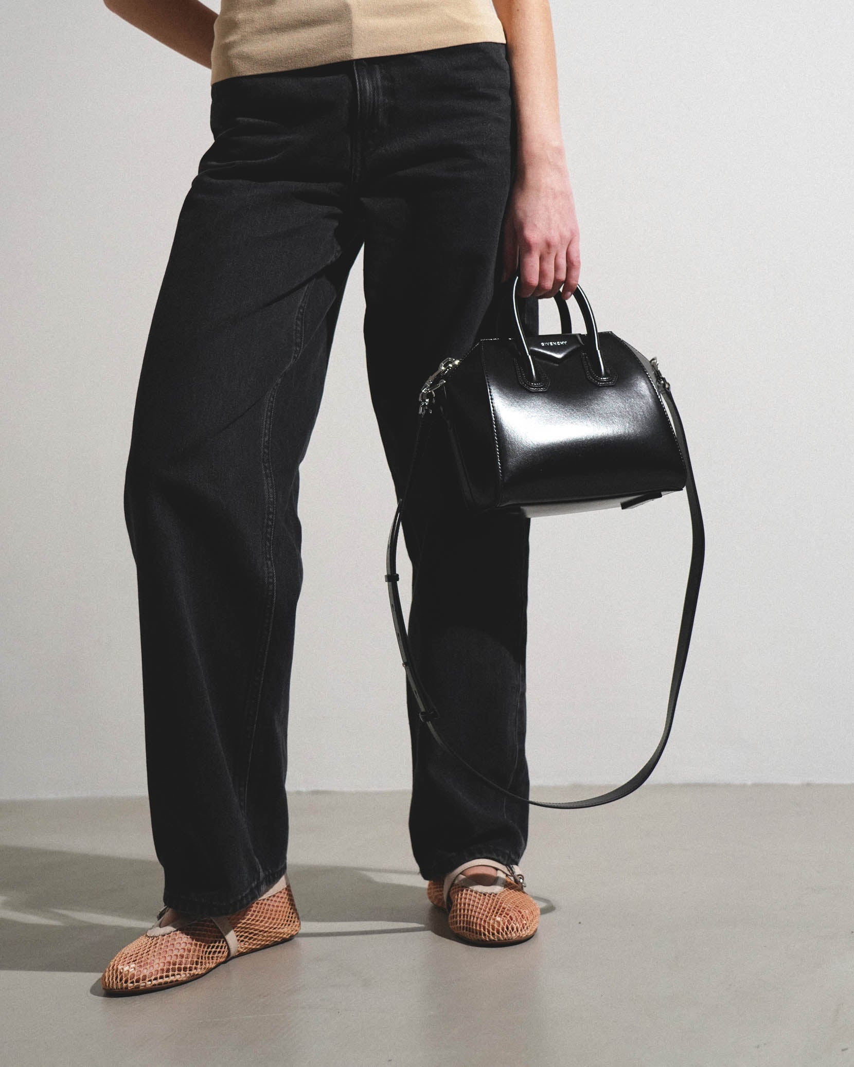 Antigona mini black bag