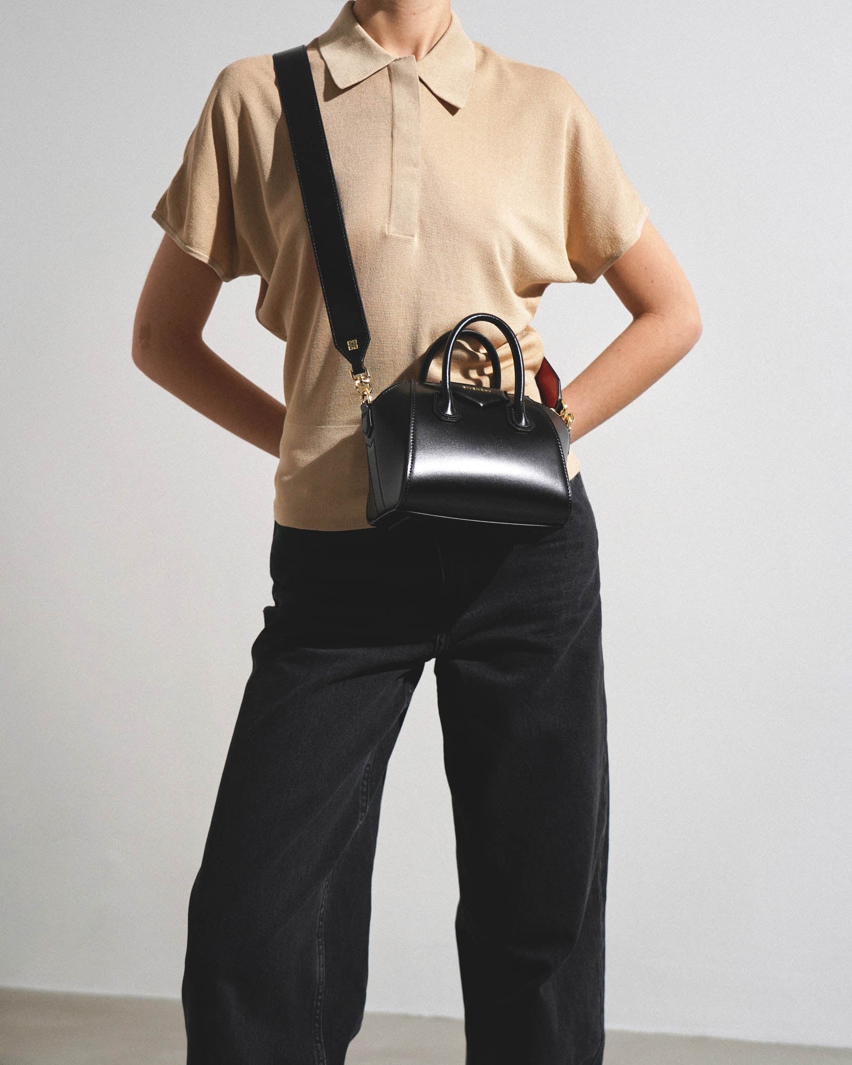 Antigona toy black bag
