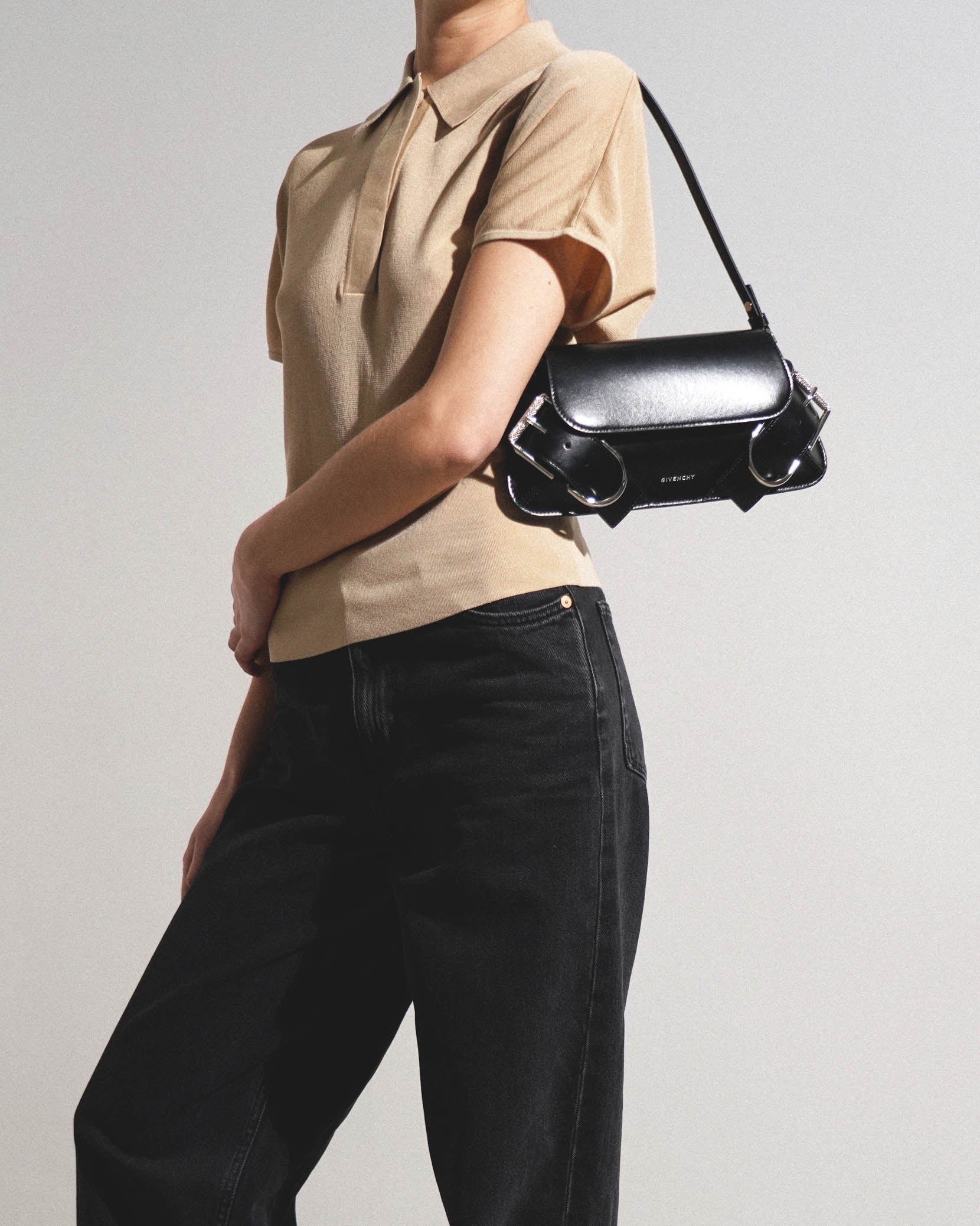 Voyou black shoulder bag
