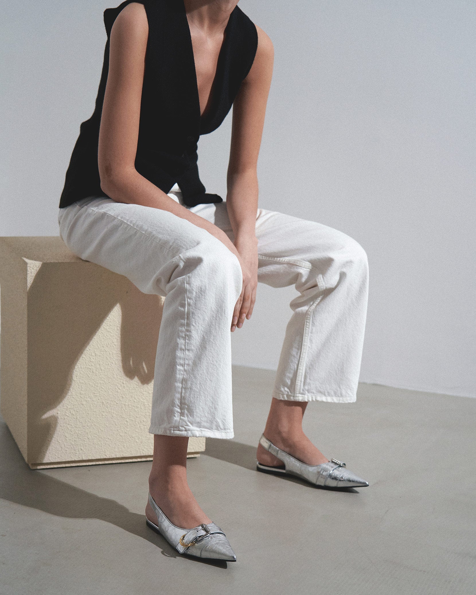 Voyou silver slingback flats