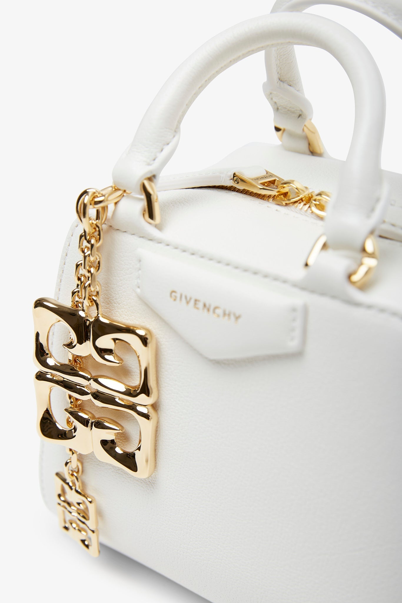 Antigona cube nano ivory bag