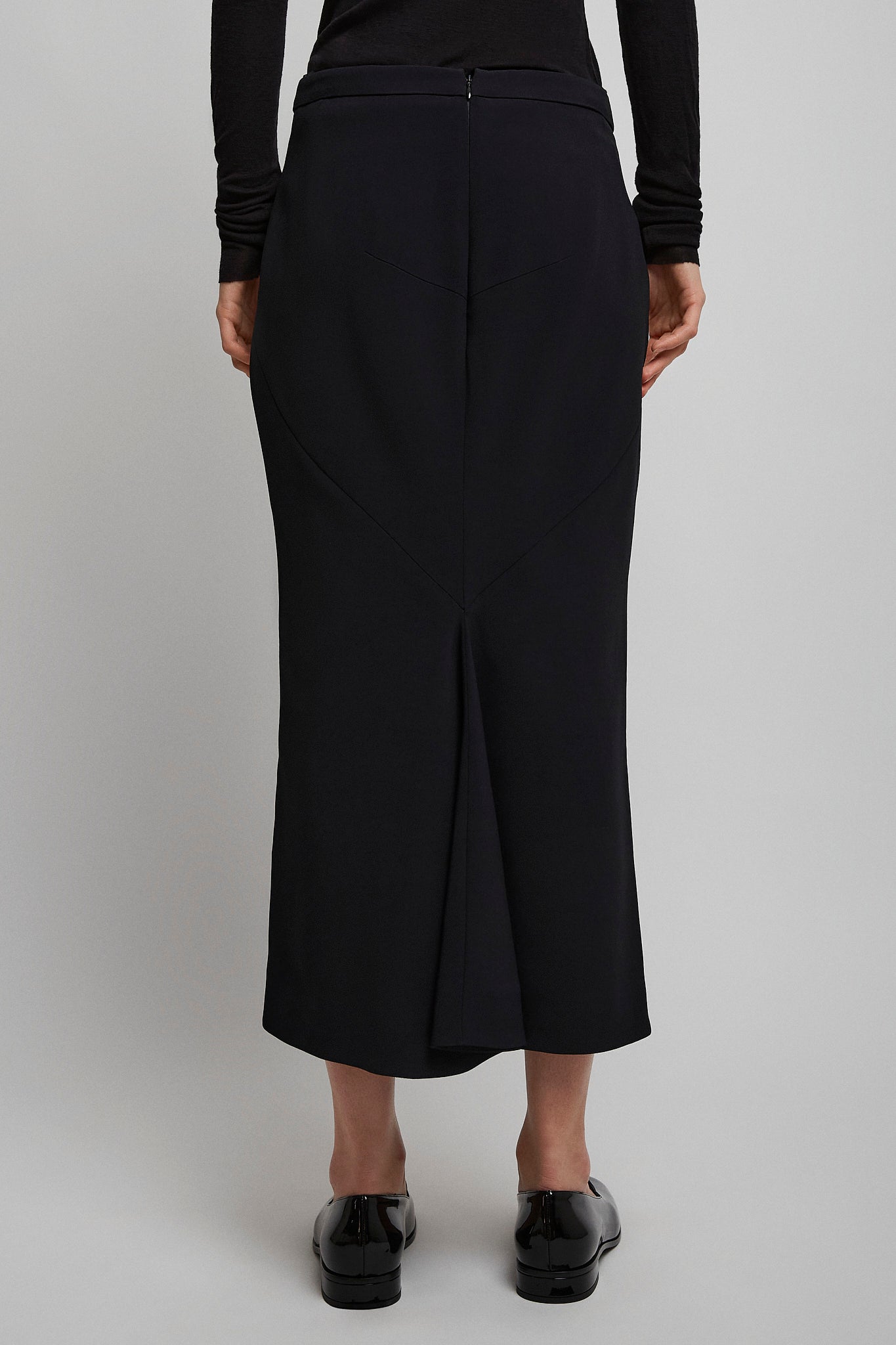 Black low waist skirt