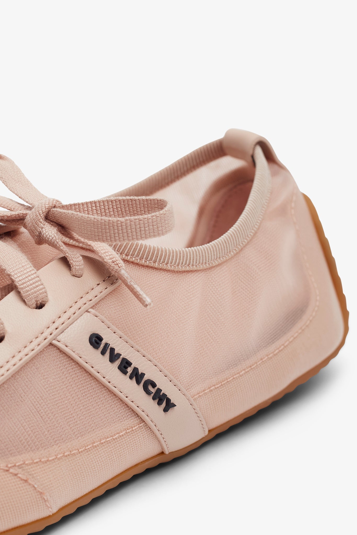 Slim blush sneakers