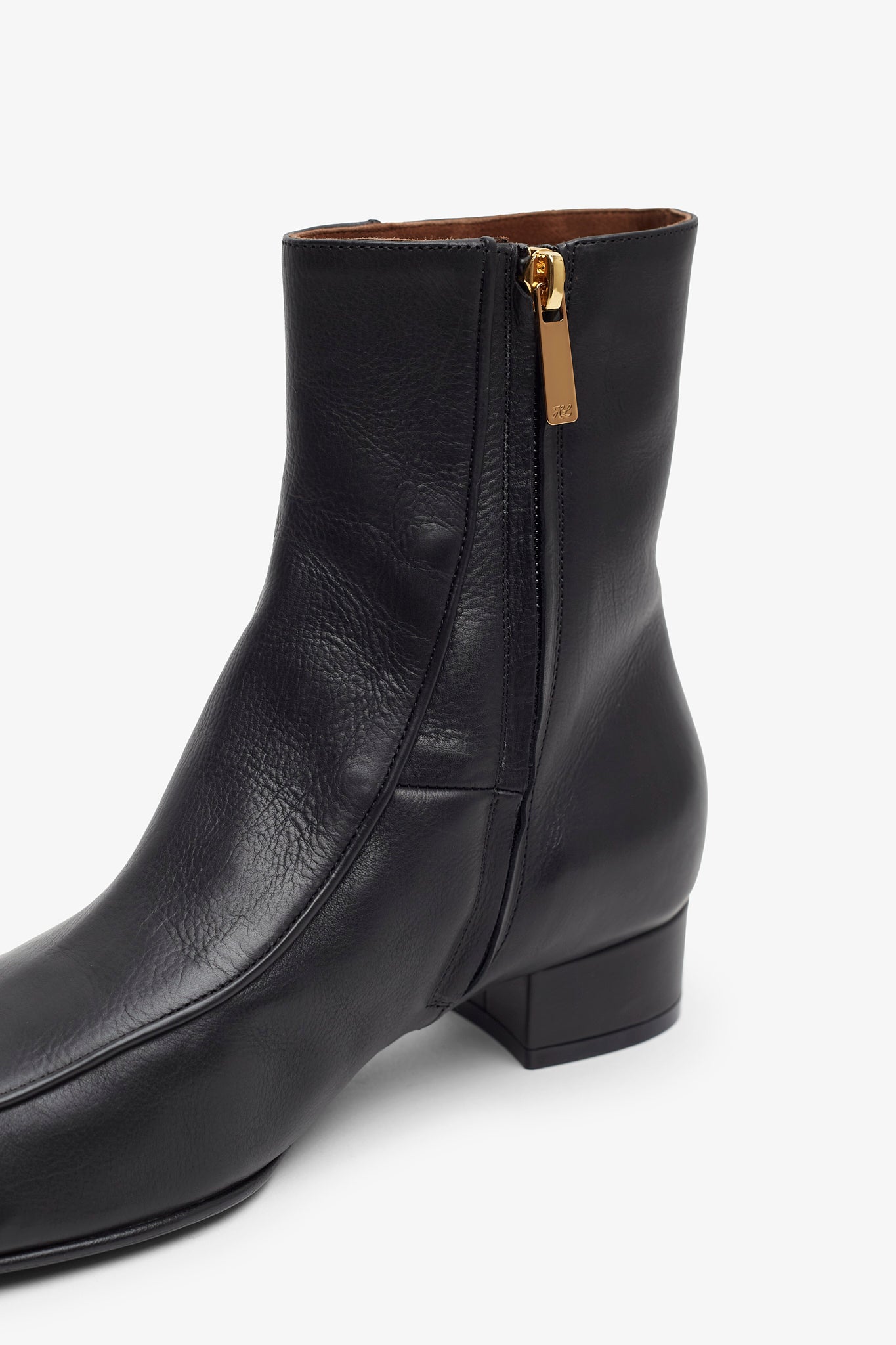 Shadow Ban 30 soft leather black boots