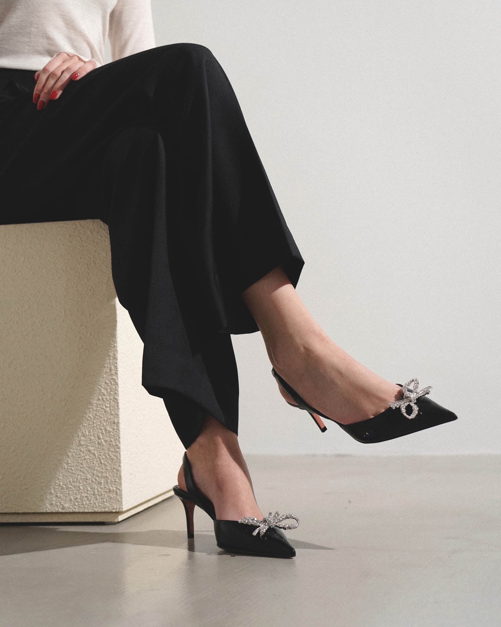 Rosie sling 60 black leather pumps