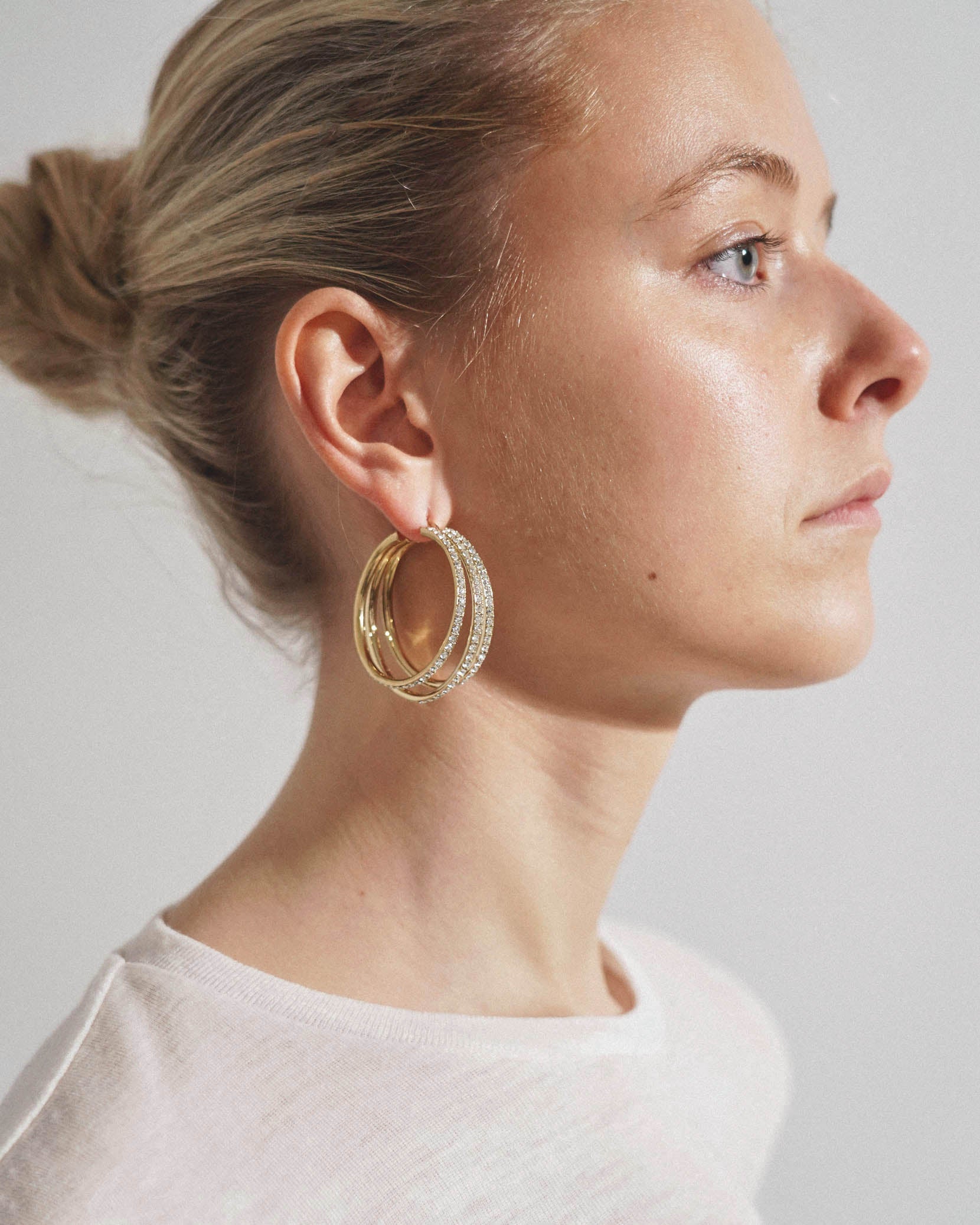 Vittoria hoop white and gold crystal earrings