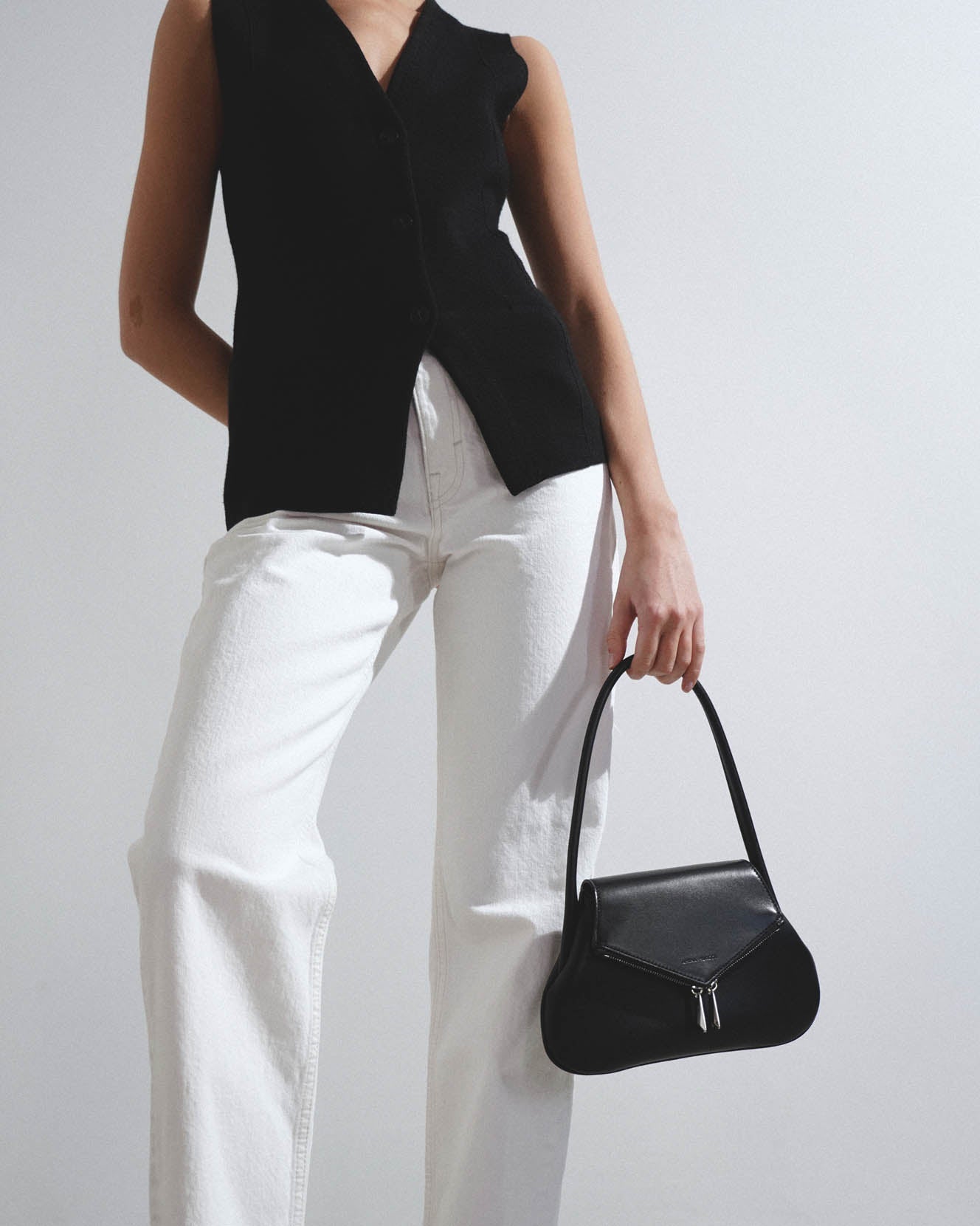 Gemini black leather shoulder bag