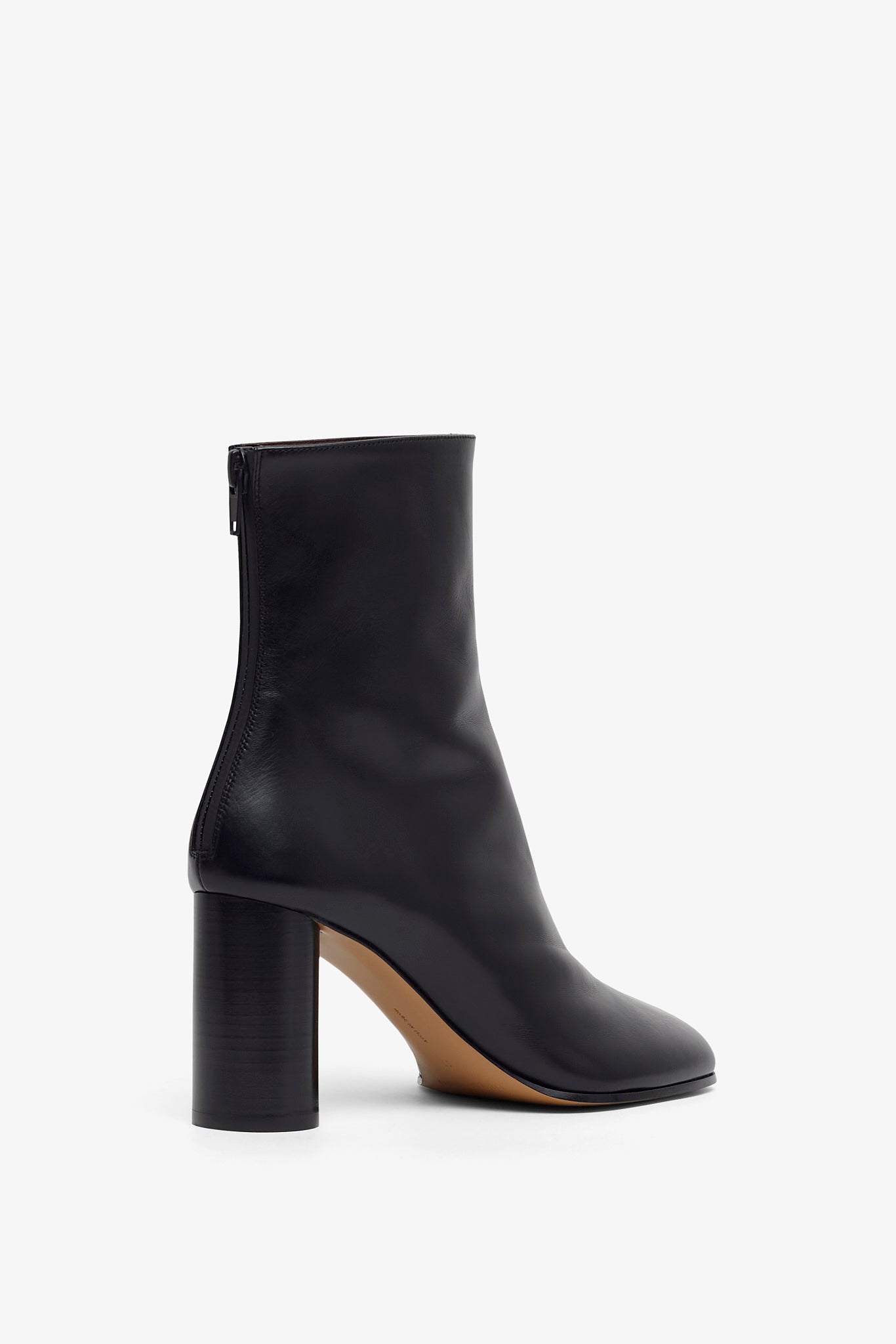 Tug 80 black ankle boots