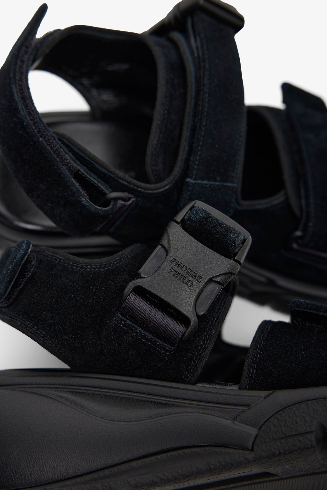 Pace runner black flat sandals