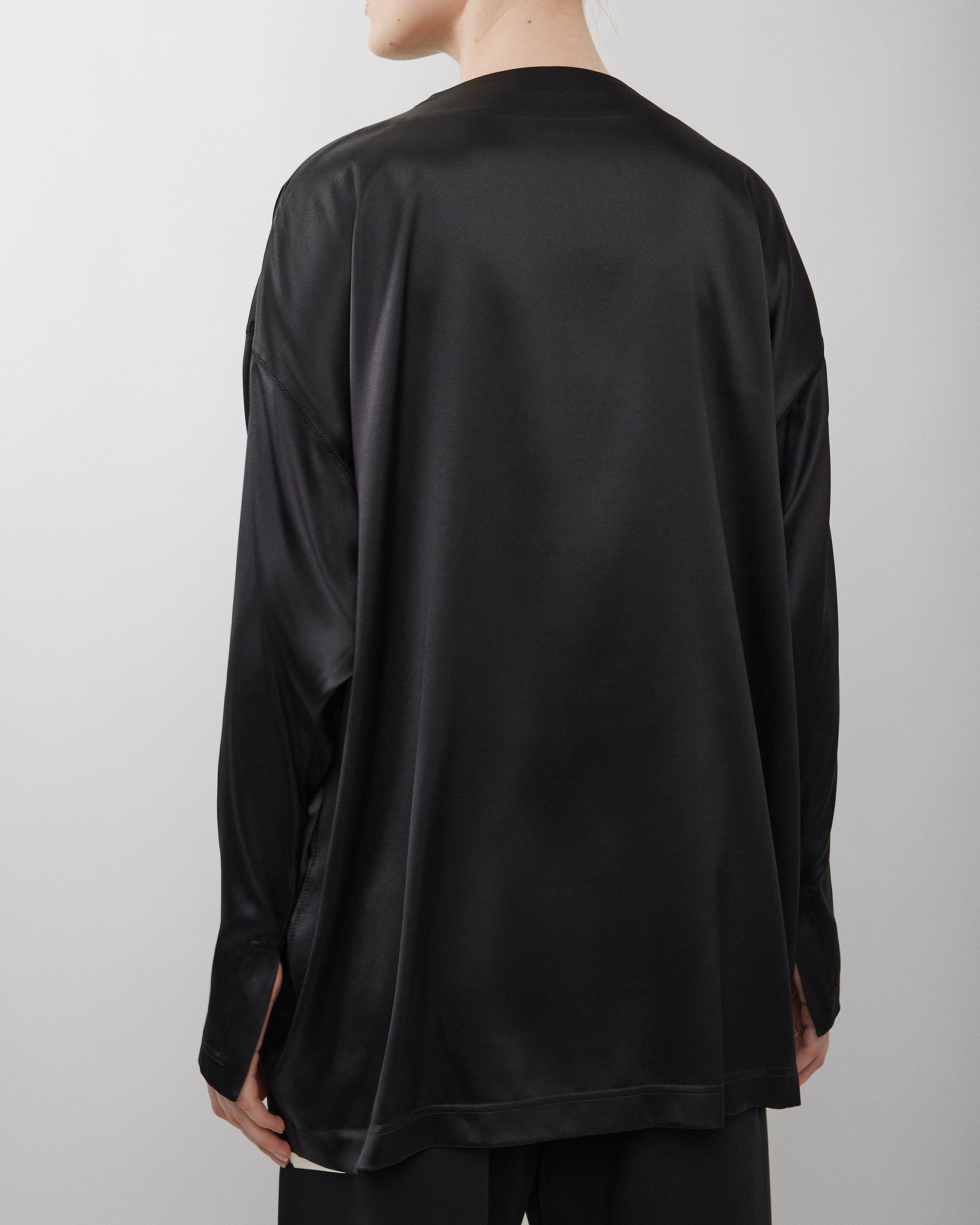 Liquid black knot collar top