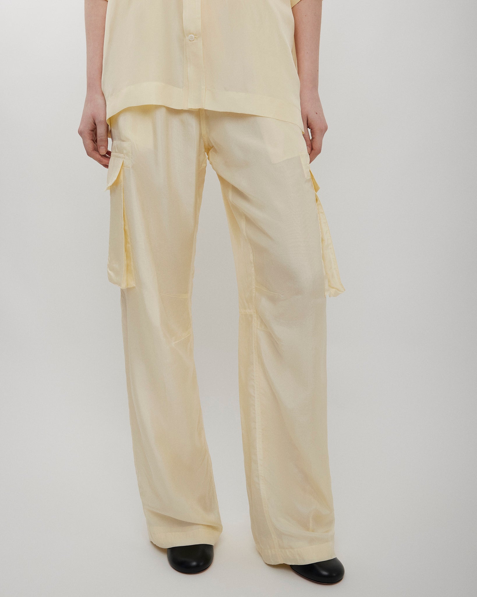 Crushed cargo vanilla trousers