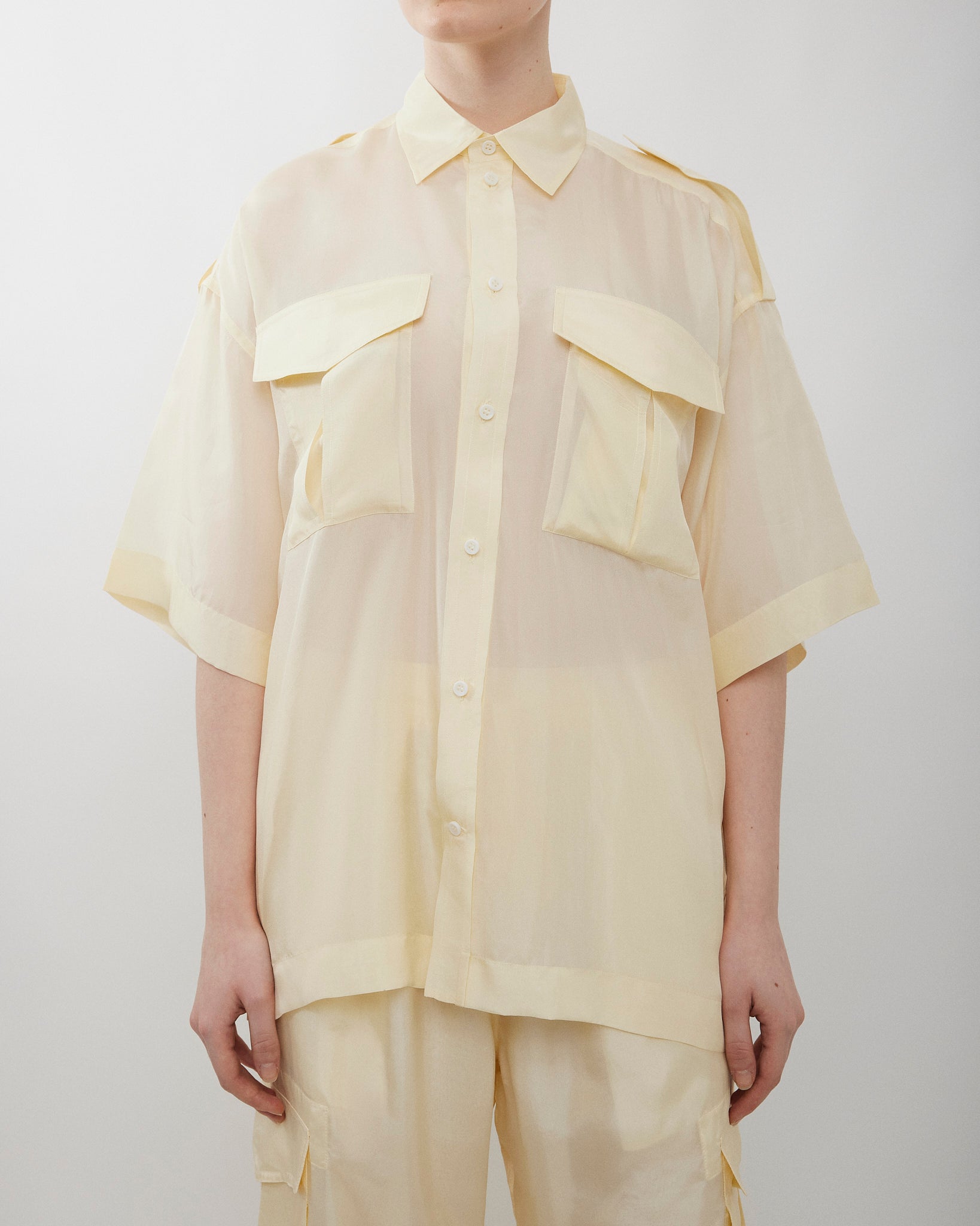 Lite unility vanilla shirt