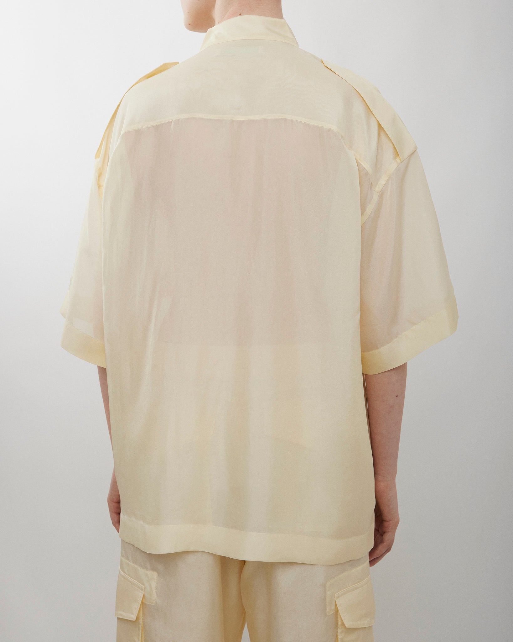 Lite unility vanilla shirt