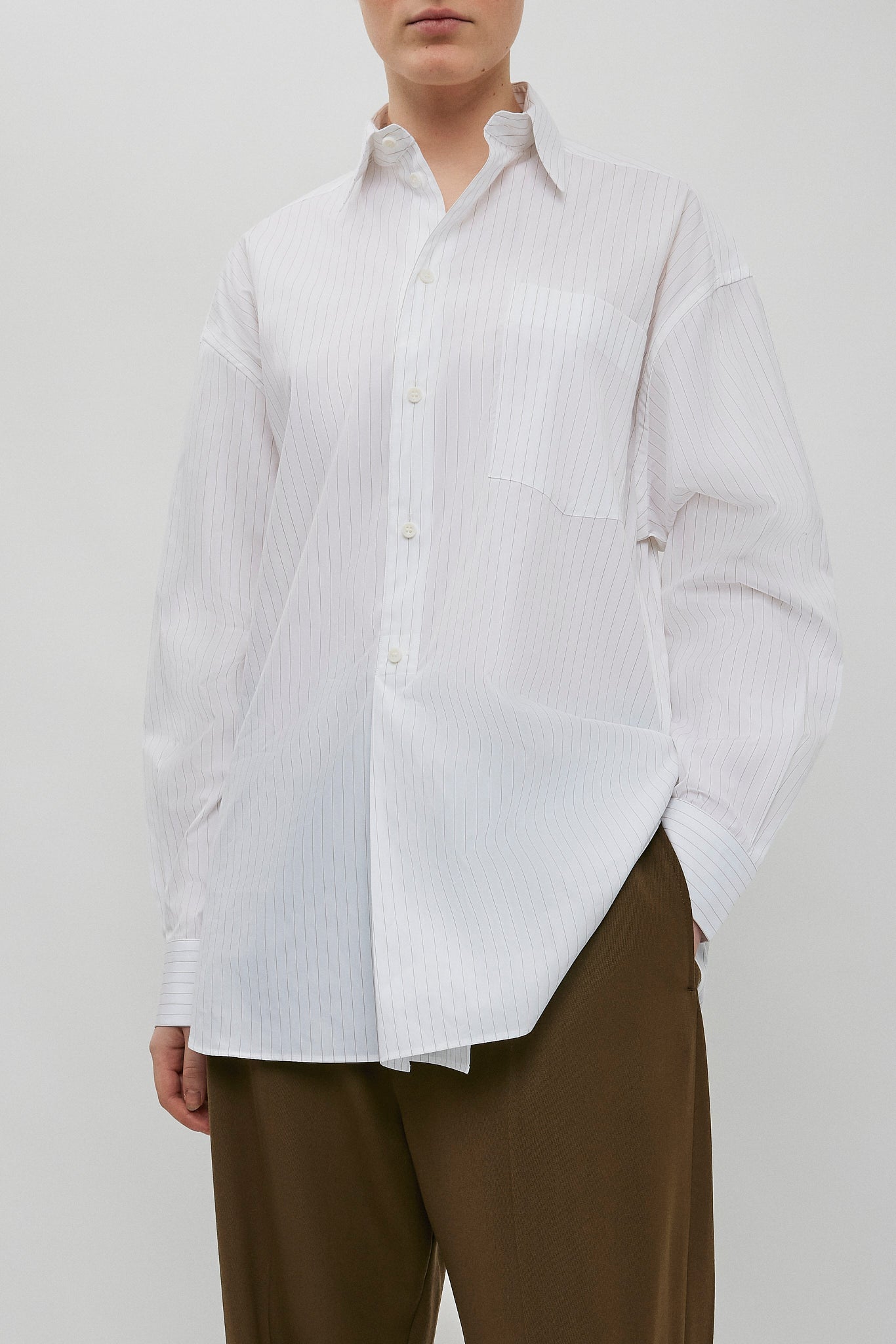 Relaxed white shirt