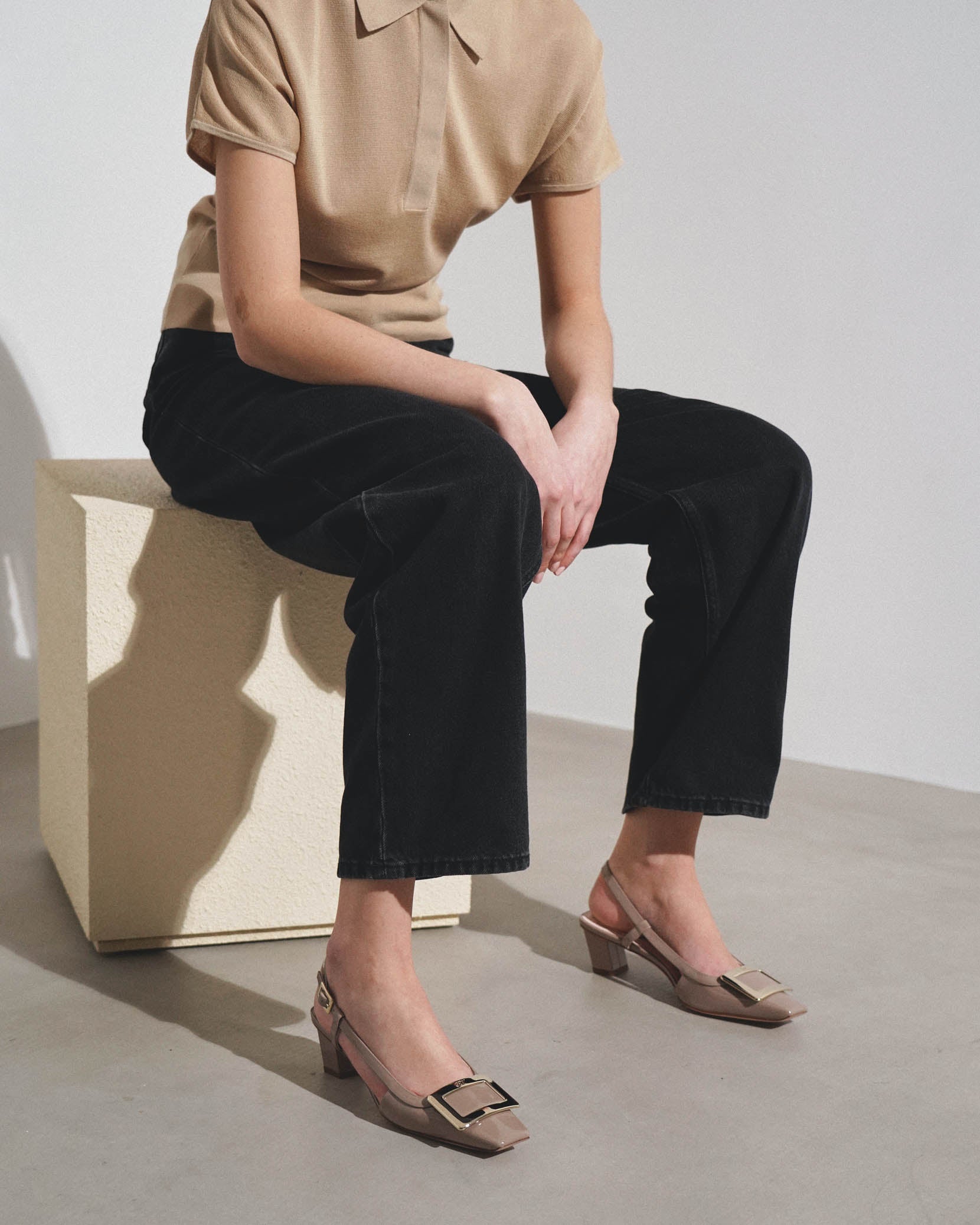 Belle Vivier 45 beige metal buckle slingbacks