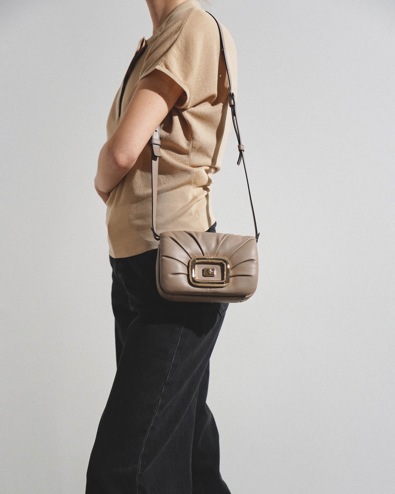 Viv Choc mini beige bag