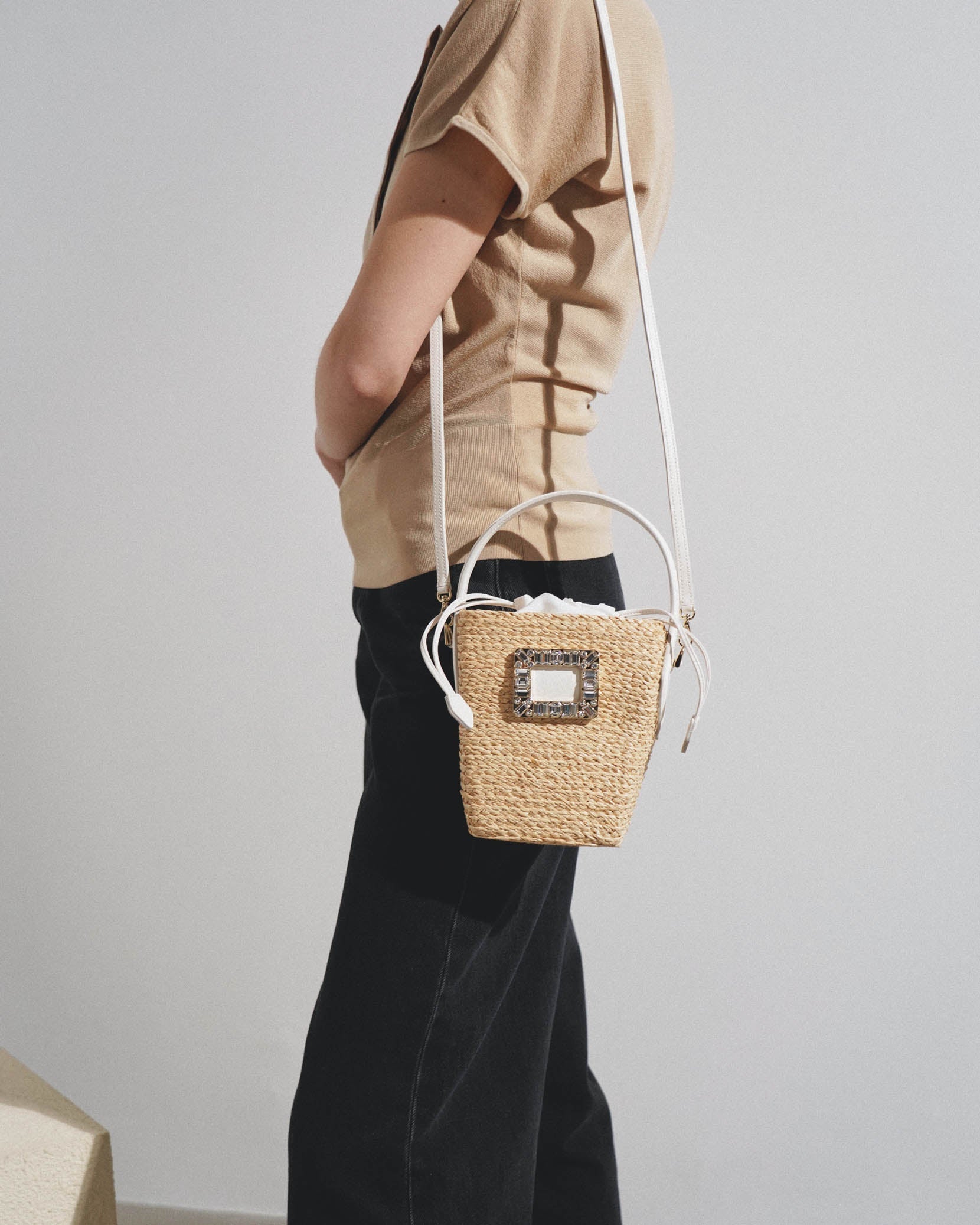 Viv Skate mini raffia bucket bag